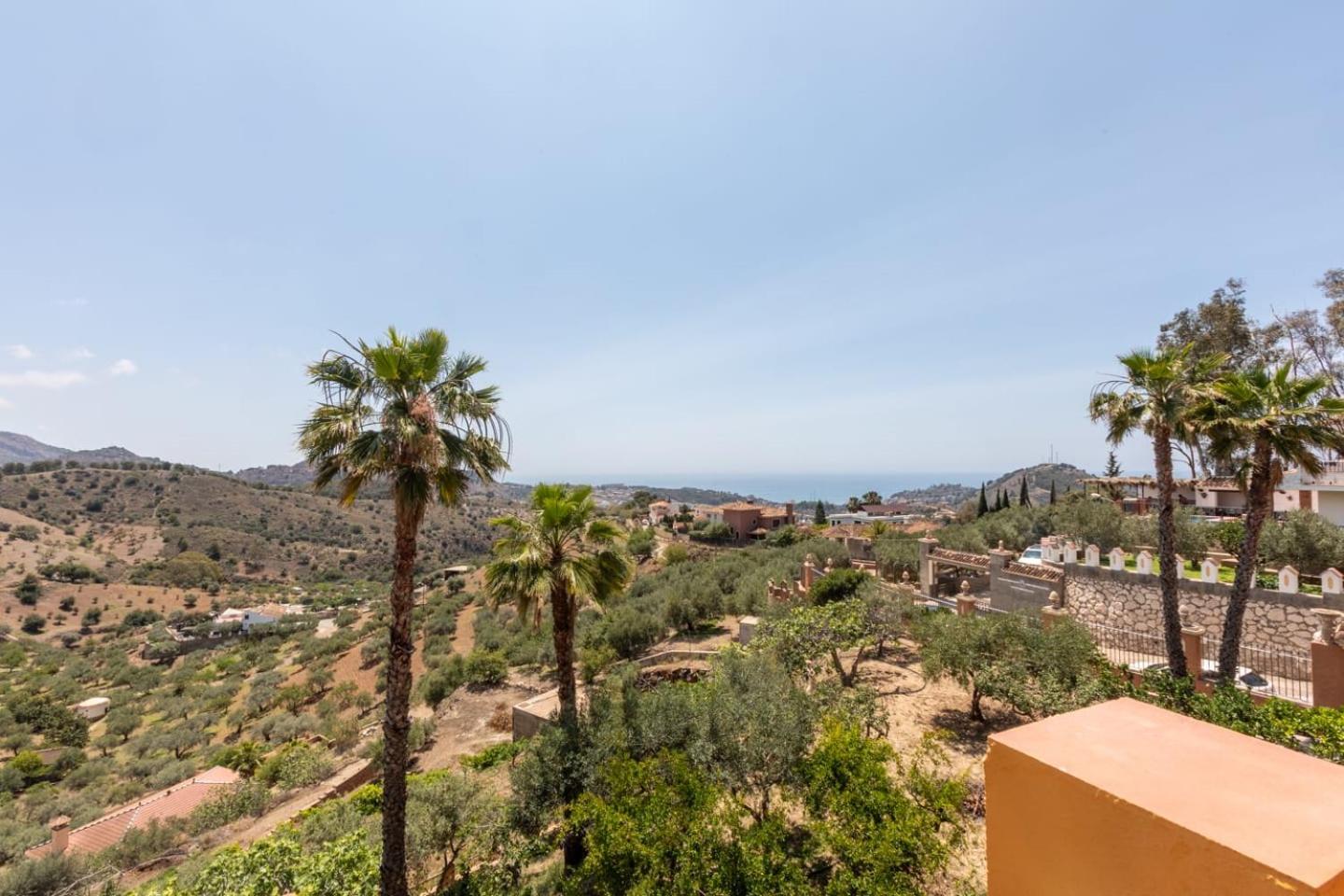 Villa rural en Málaga con piscina y vistas al mar
