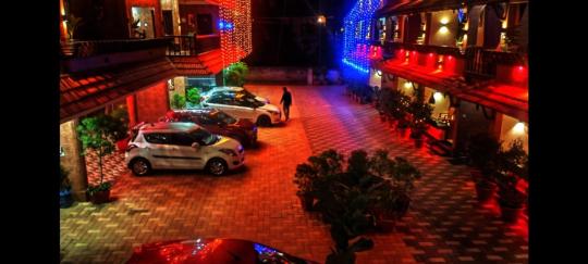 AARONIC STAY view 4