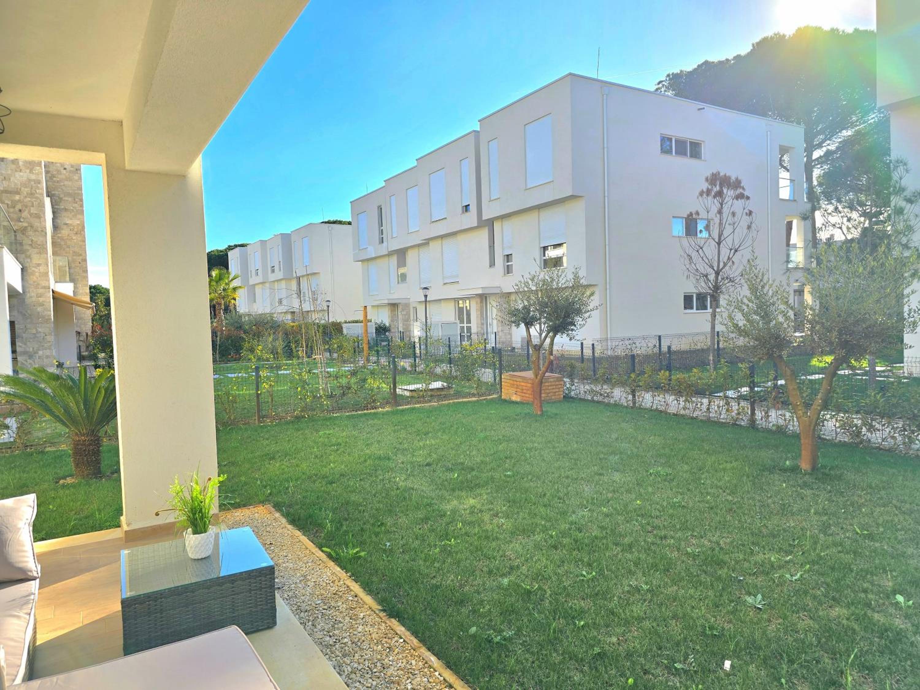 San Pietro Garden Apartment - 299