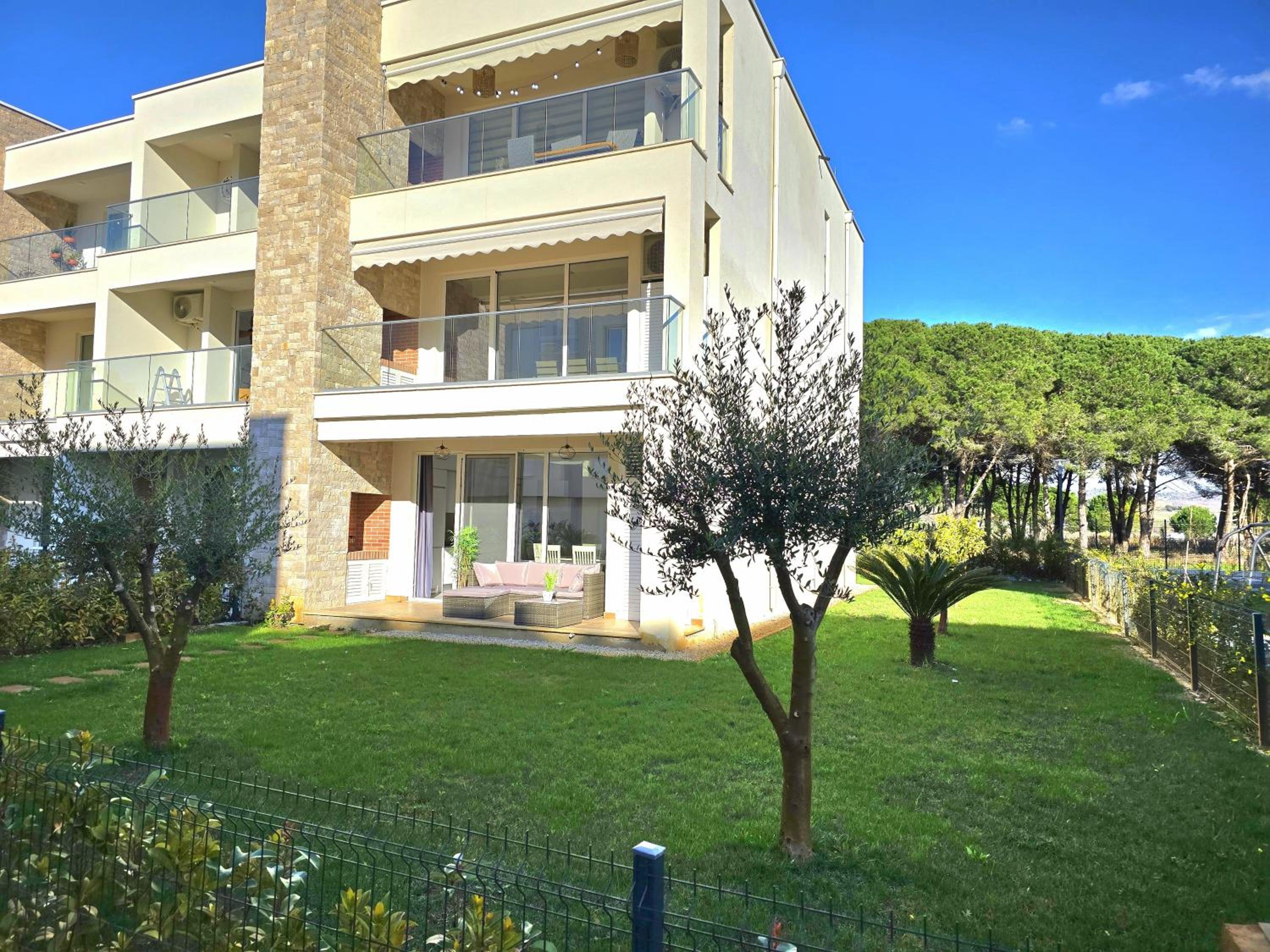 San Pietro Garden Apartment - 299