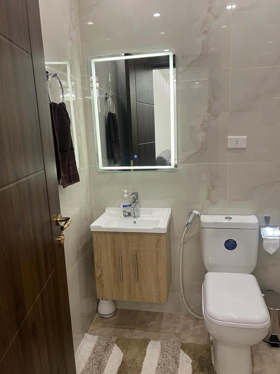 Third circle Luxury Hotel apartment view 3