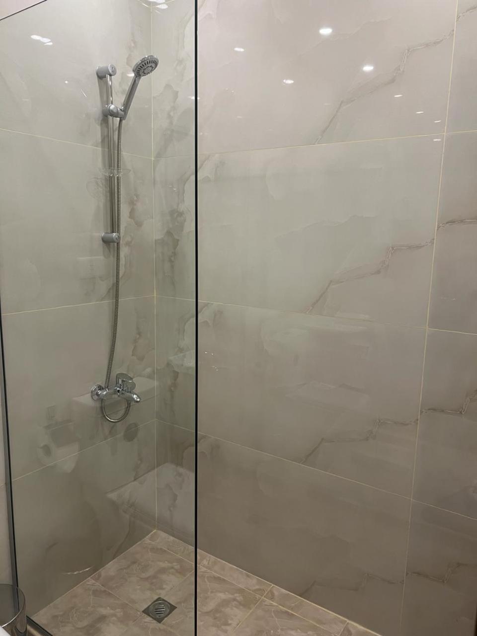 Third circle Luxury Hotel apartment view 4