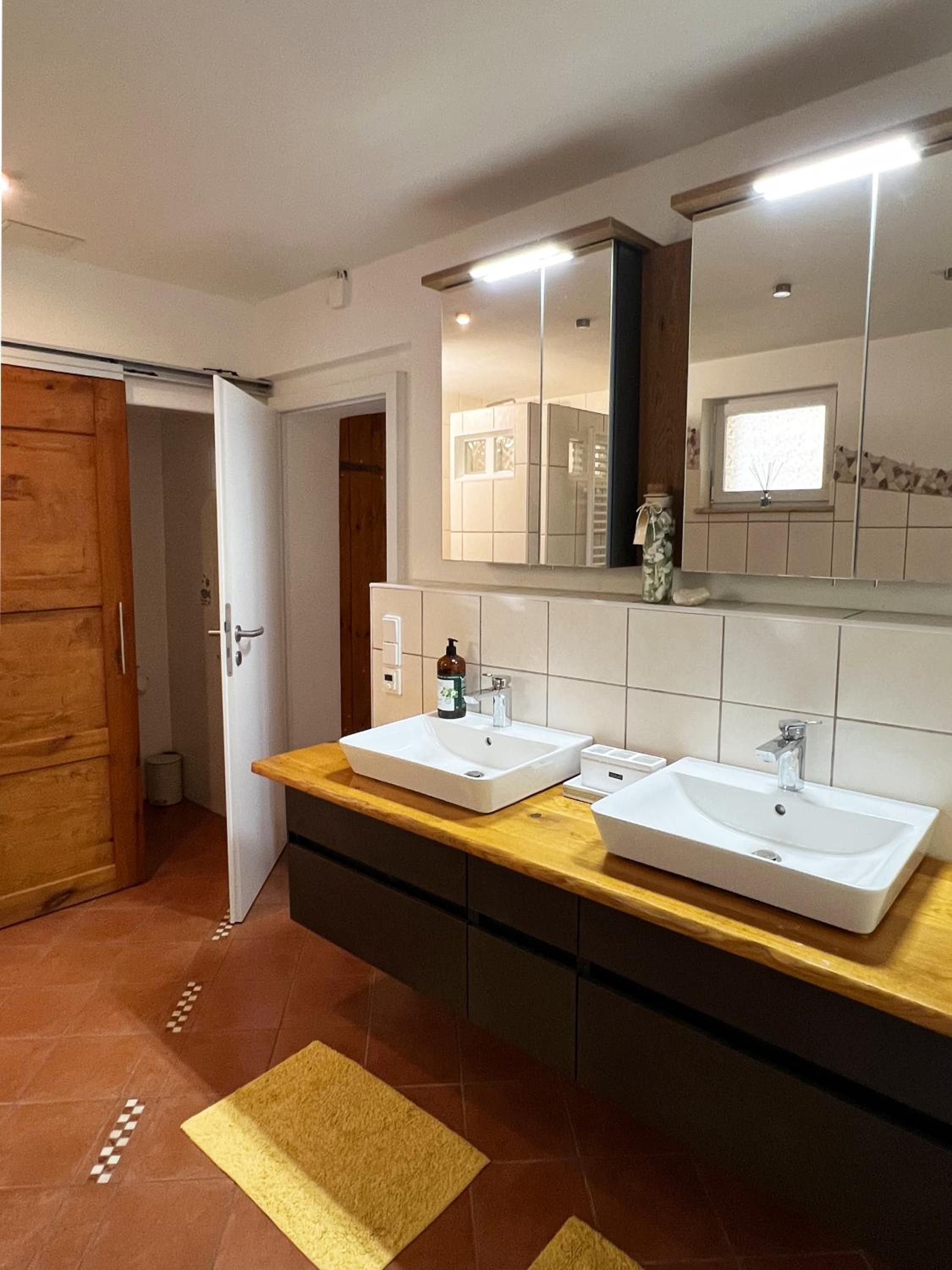 Haus am Berzdorfer See - 3 Schlafzimmer - ganzes Haus zur Alleinnutzung - Terrasse - hochwertige Ausstattung