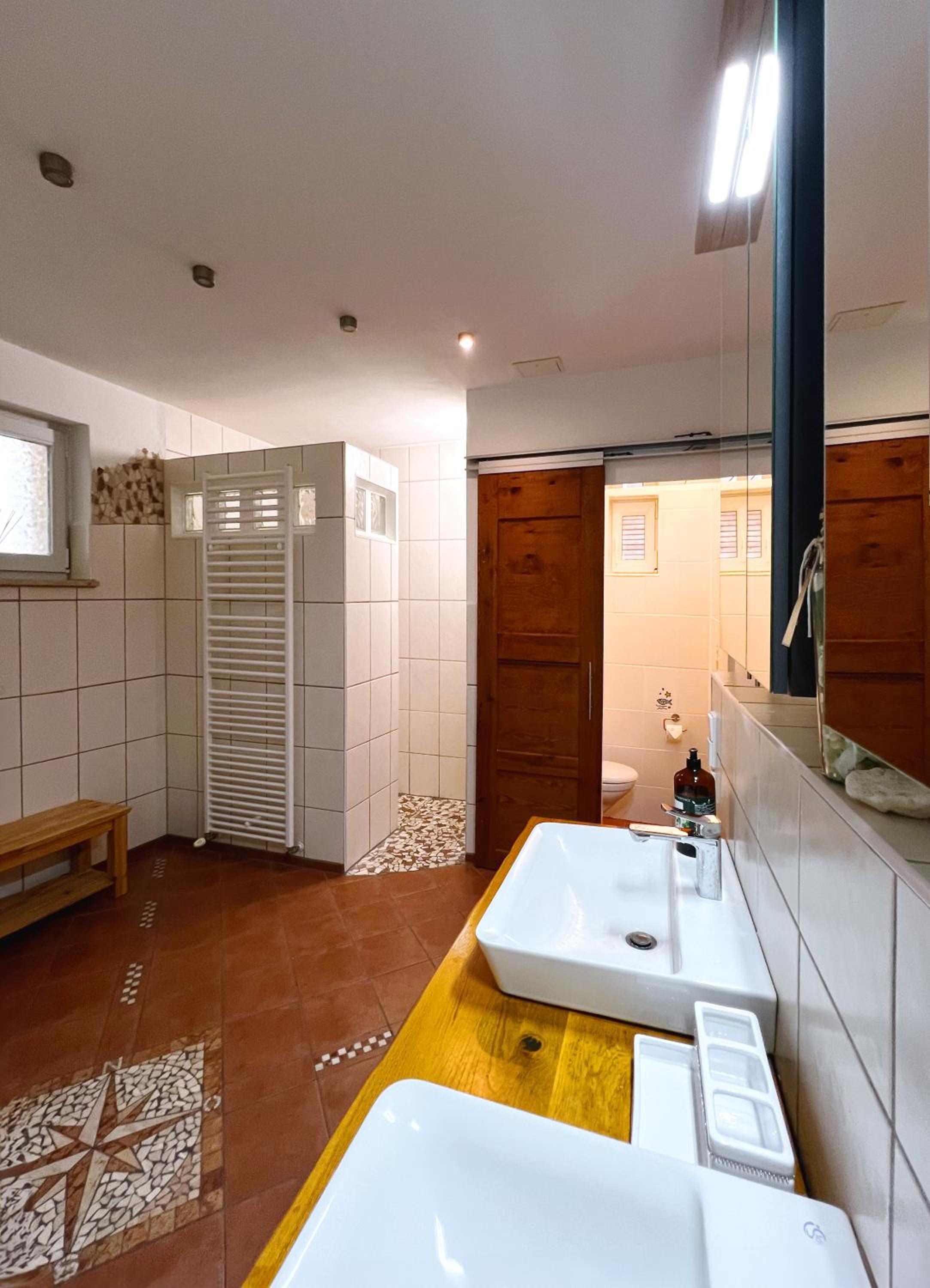Haus am Berzdorfer See - 3 Schlafzimmer - ganzes Haus zur Alleinnutzung - Terrasse - hochwertige Ausstattung