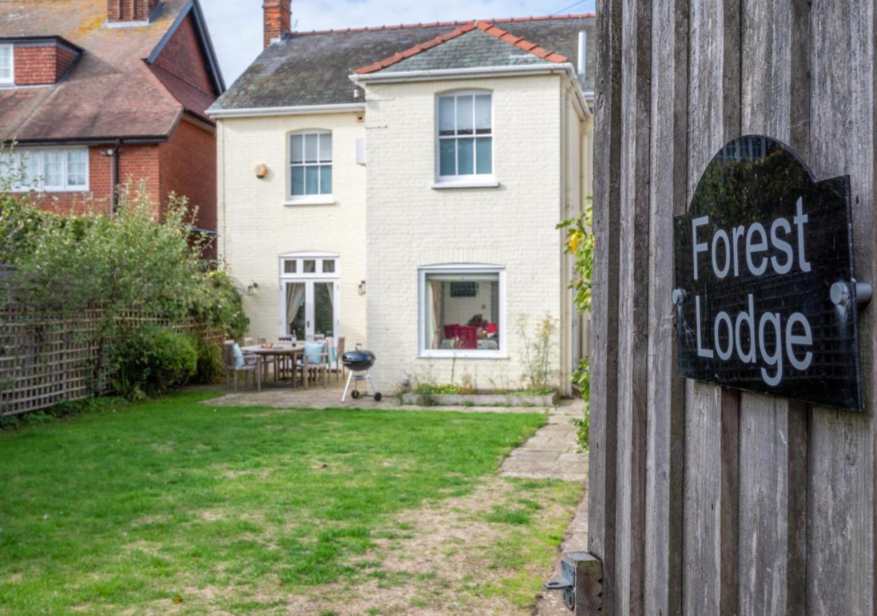 Forest Lodge