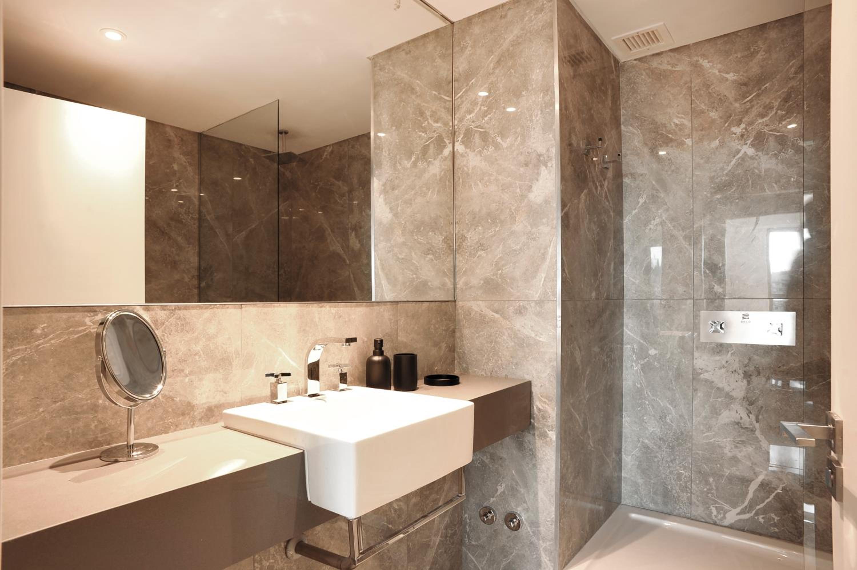 Disfrutá Vista Única Premium Amenities Lujo Deco Recoleta Armani powered by Argenhost - 903 -