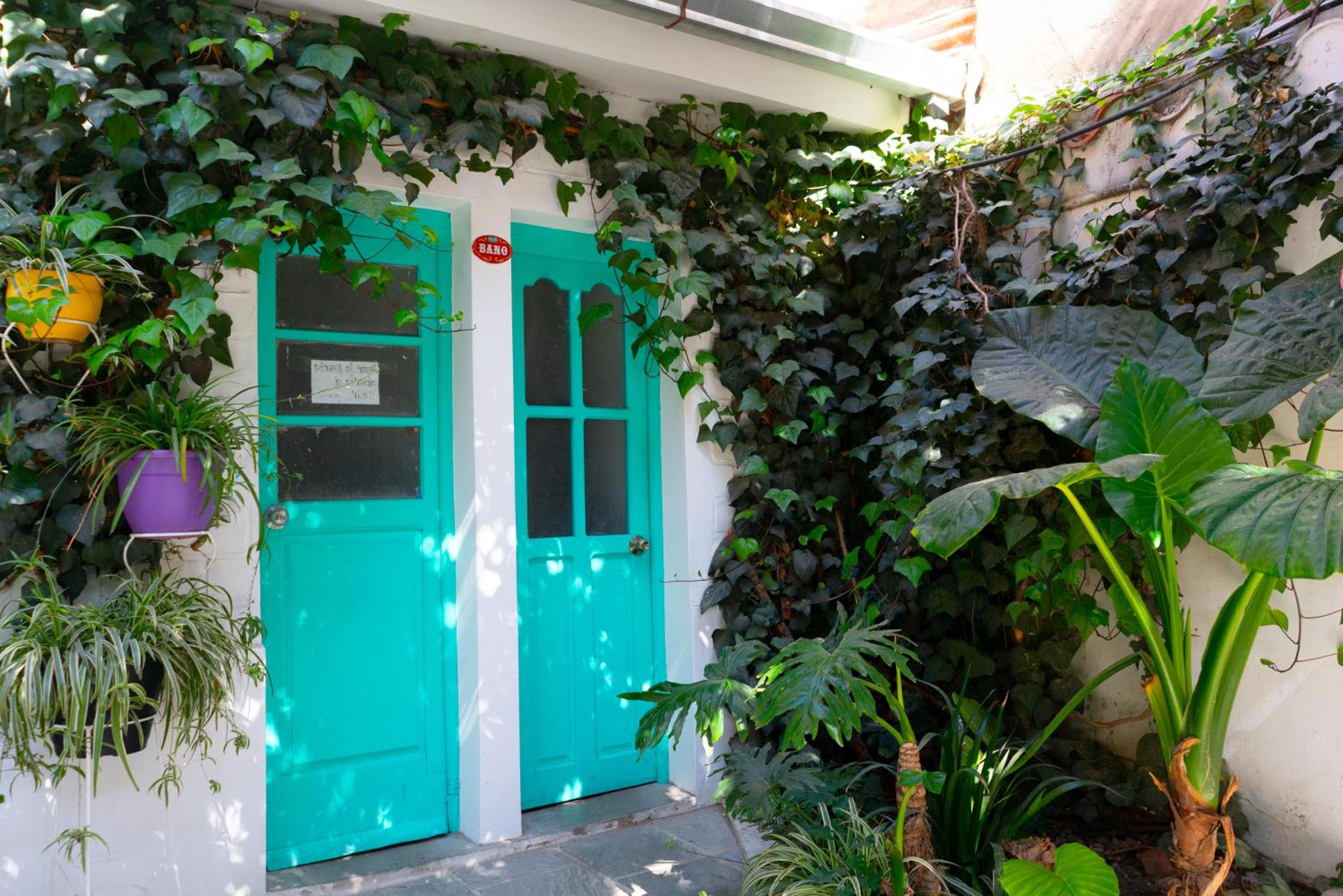 Casa Blanca Hostel