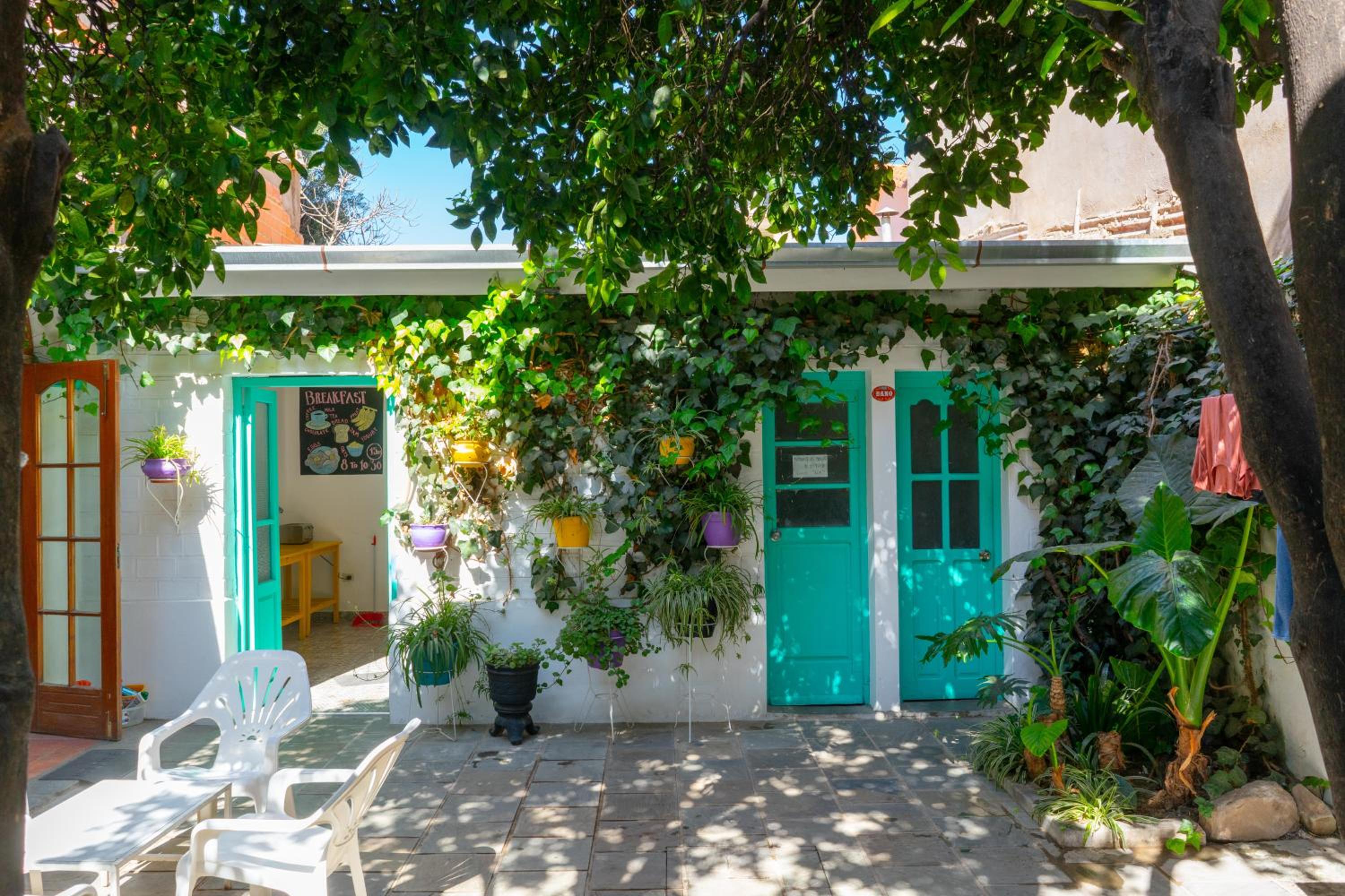 Casa Blanca Hostel