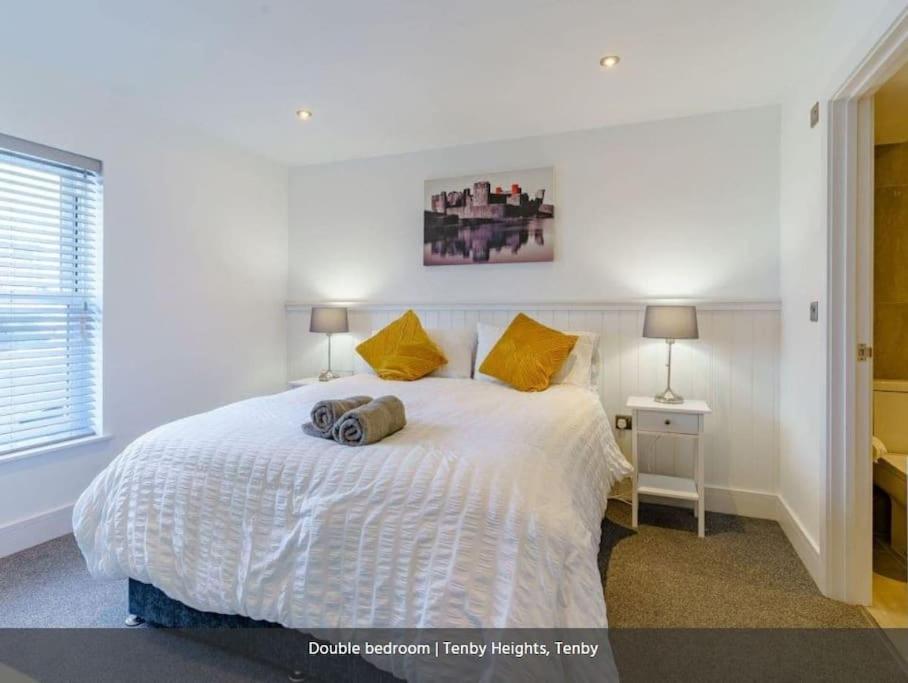 Tenby Heights, 5 en-suites, Parking & Garden view 4