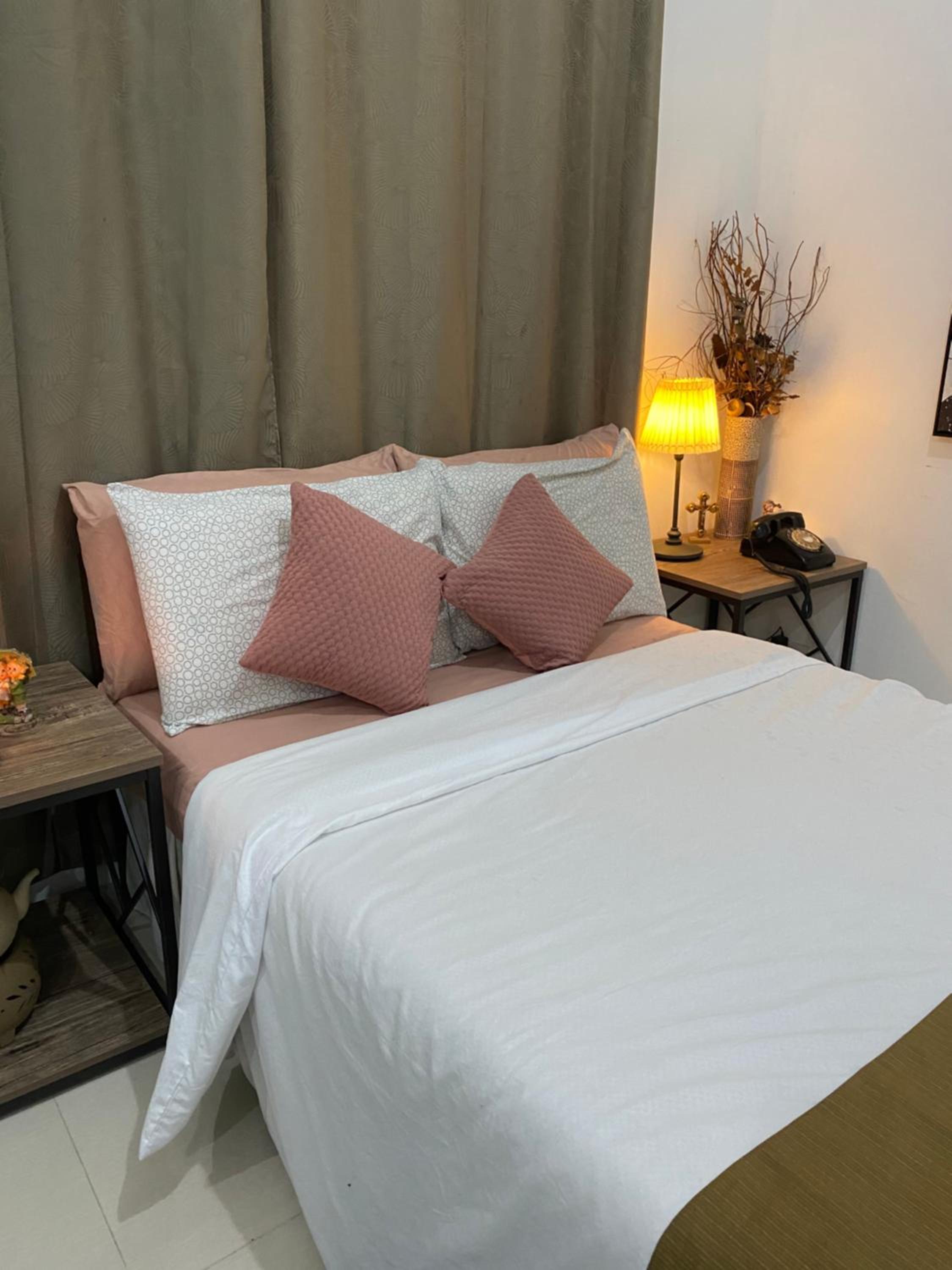 Rubia cozy little haven a deluxe studio view 3