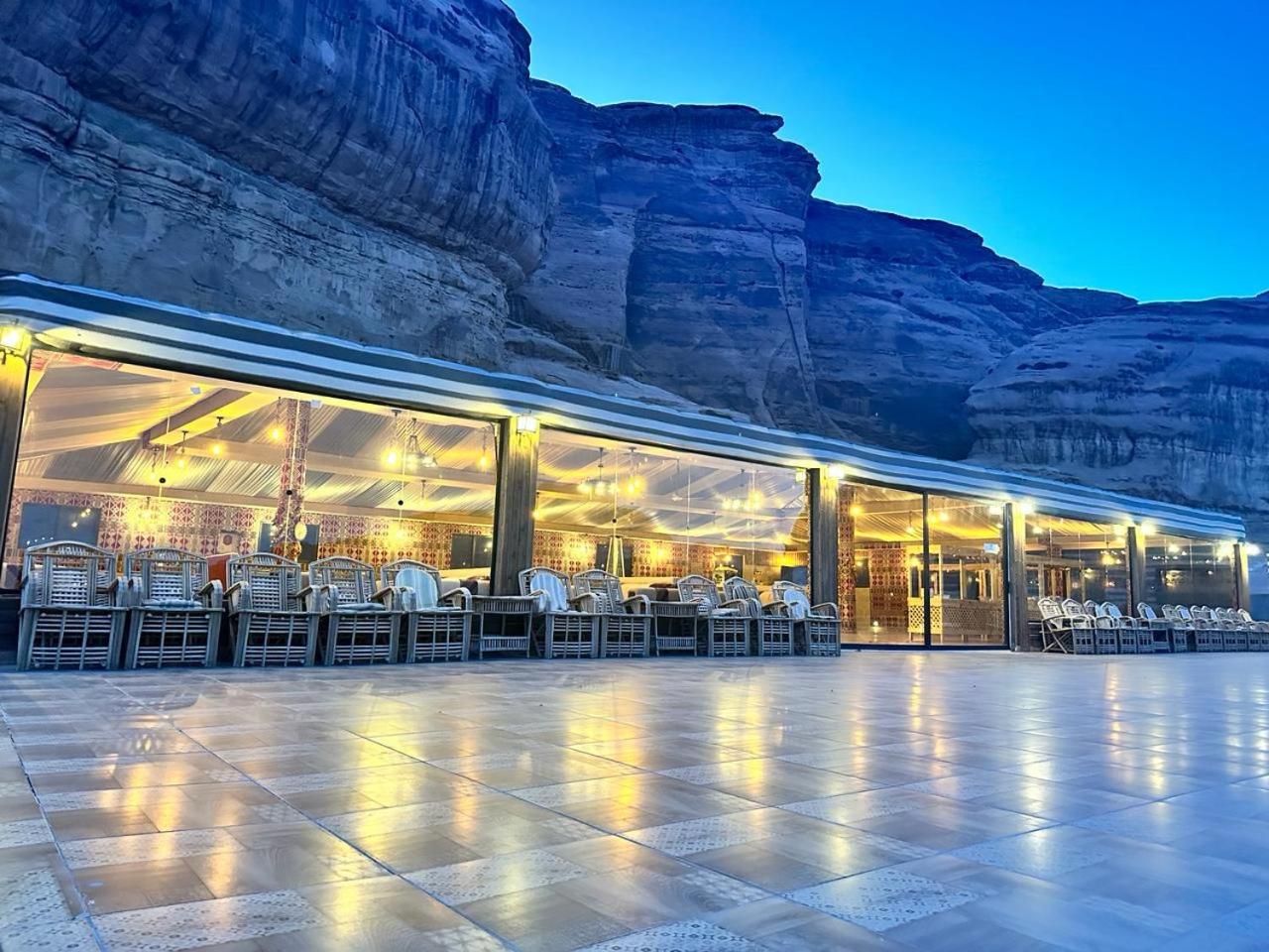 Hasan Zawaideh Luxury Camp 2 107