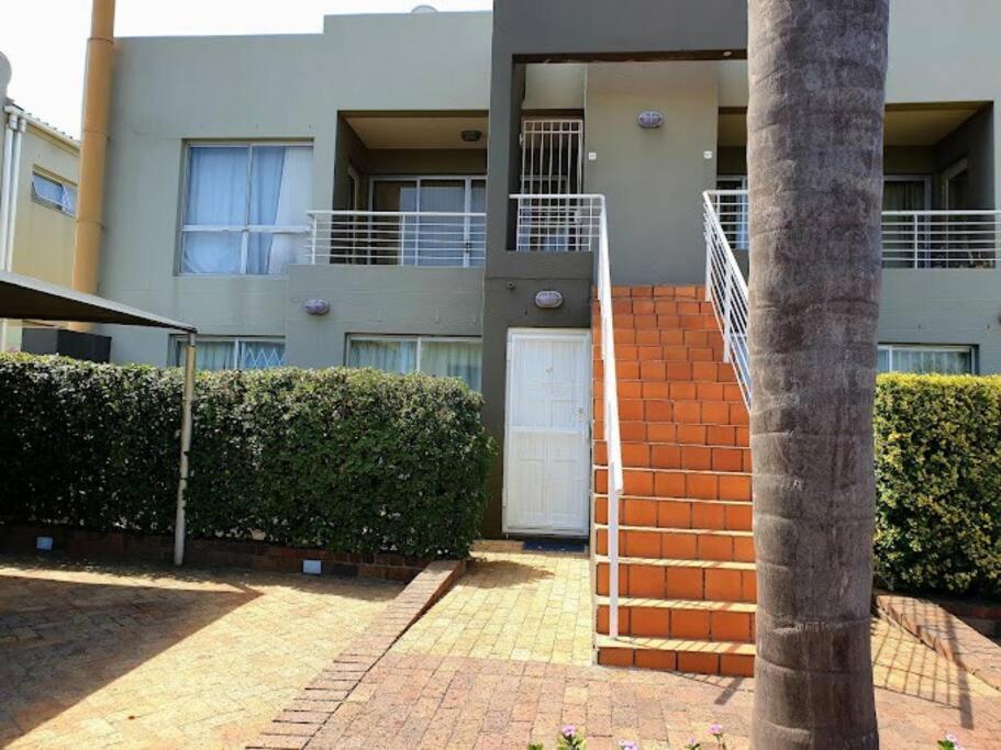1 Bedroom Apartment Tygervalley view 5
