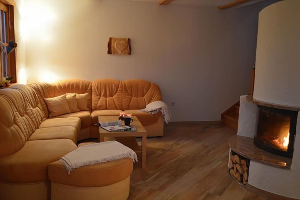 Ferienhaus Sonnenblick Entspannung mit Sauna Kamin und Balkon