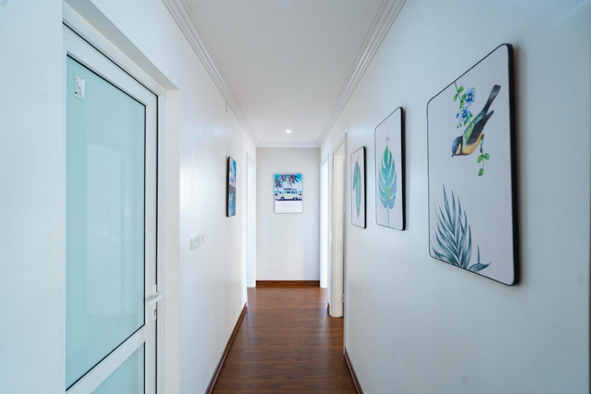 Three-bedroom house with sea view view 3