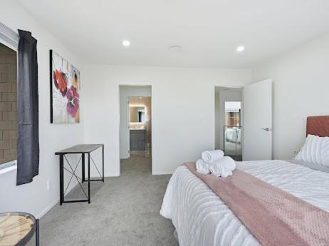 Entire house with sea views yet centrally located view 3