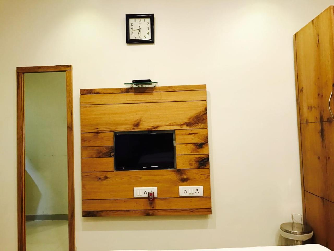 Grandeur By Avion Palace Near T2 International Airport view 3
