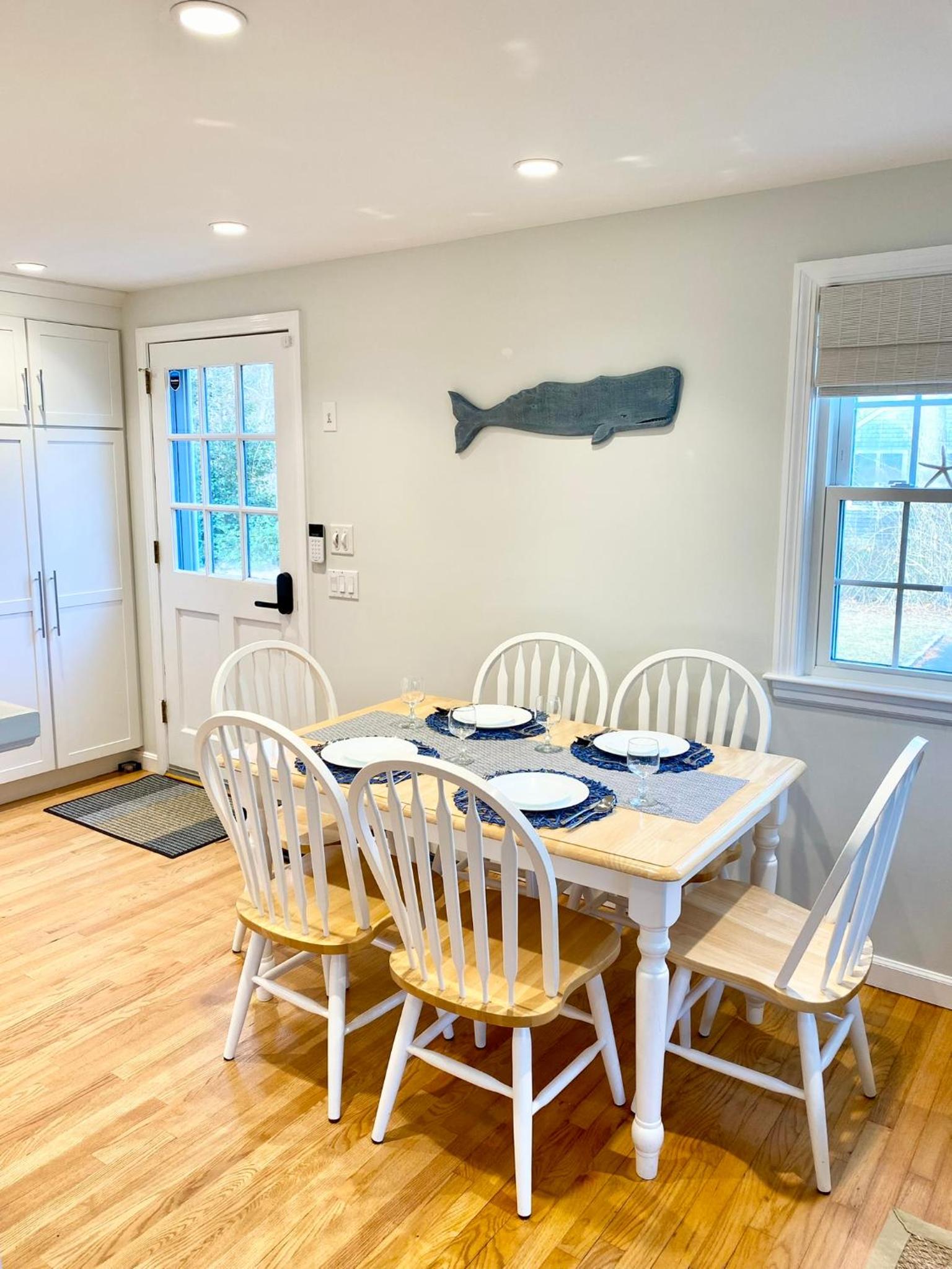 3BR House; 5 min drive to Mayflower Beach view 4