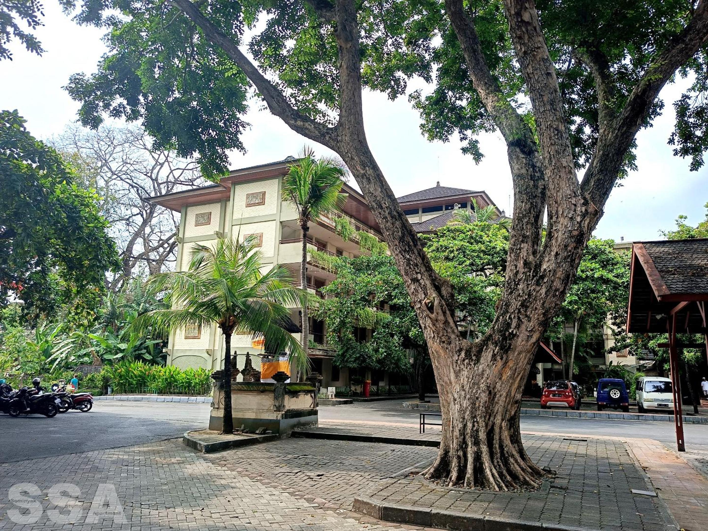 Legian-Seminyak Vacation Apartment view 4