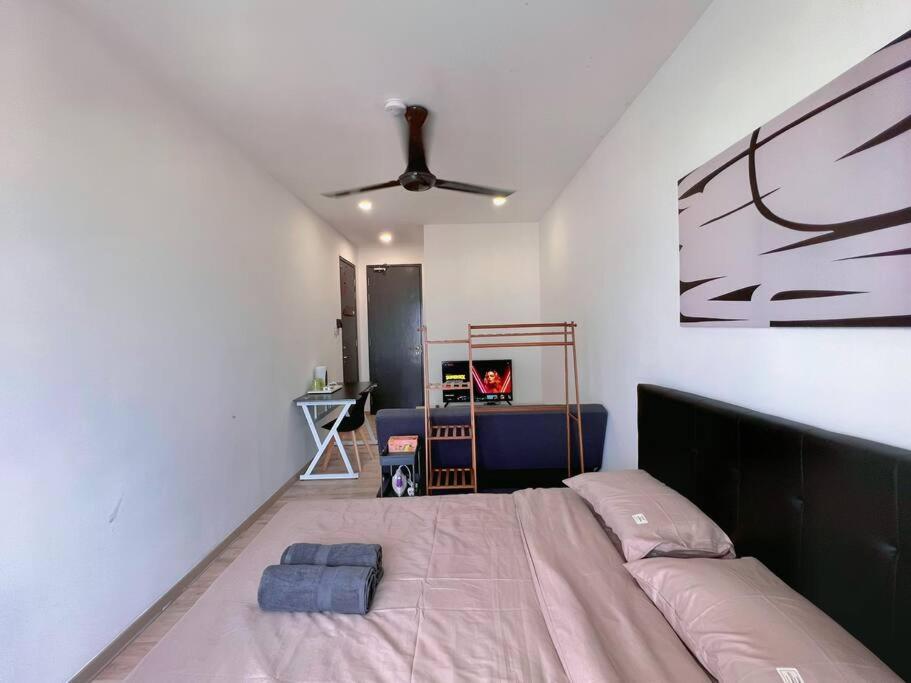 2PX Studio @ Emporis Near Segi Uni, MRT KotaDamansara, IKEA, 1Utama & Tropicana Garden Mall photo 2
