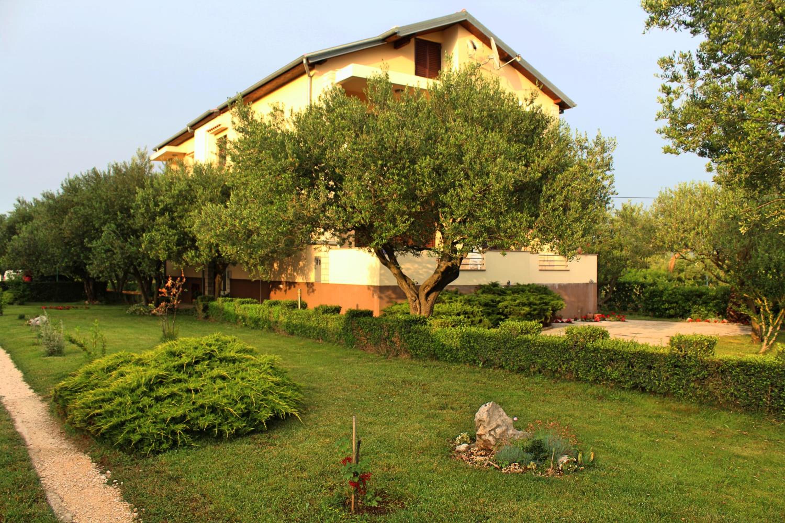 Apartments Krešan Soline 2