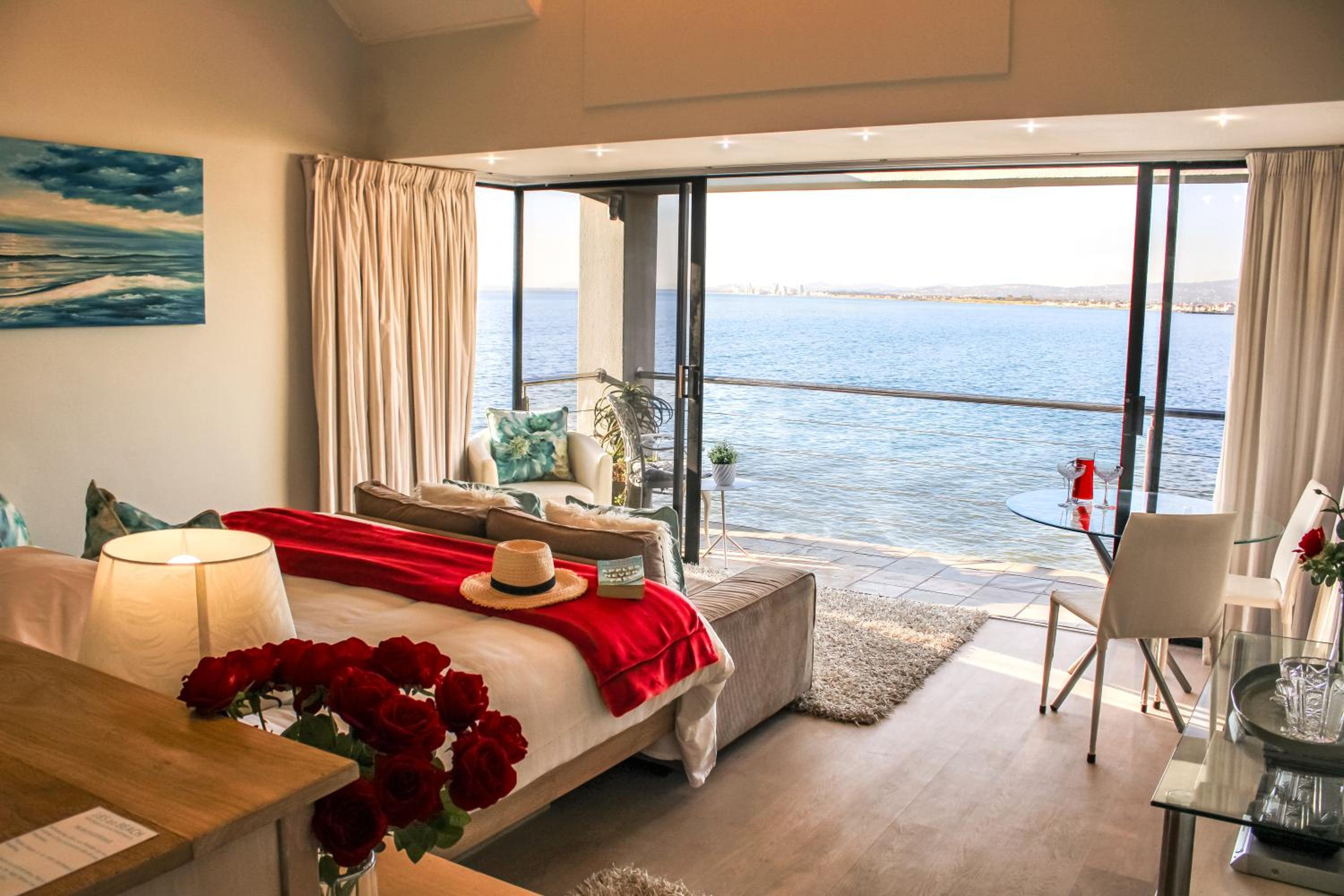 185 on BEACH Boutique Suites