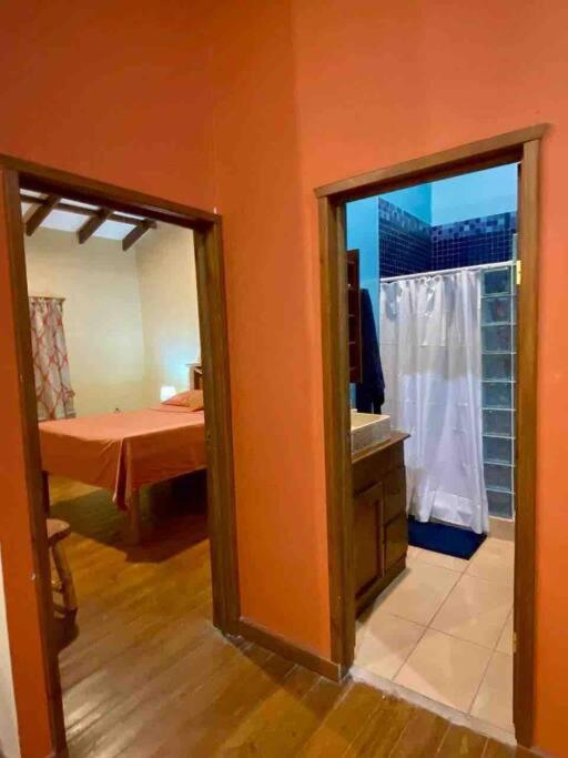 Casa Café Roatan, Honduras