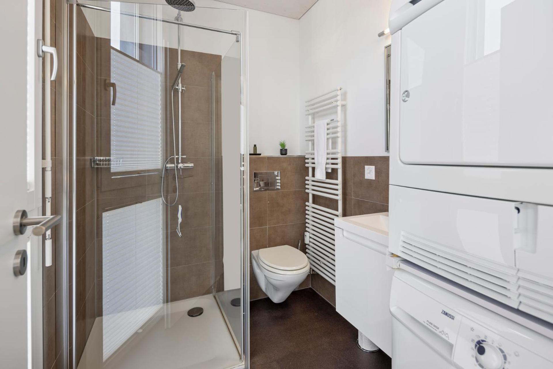 Casa Milla-Zentrales, modernes Loft in Langenthal -am Fluss mit Balkon, Parkplatz und grosser Küche