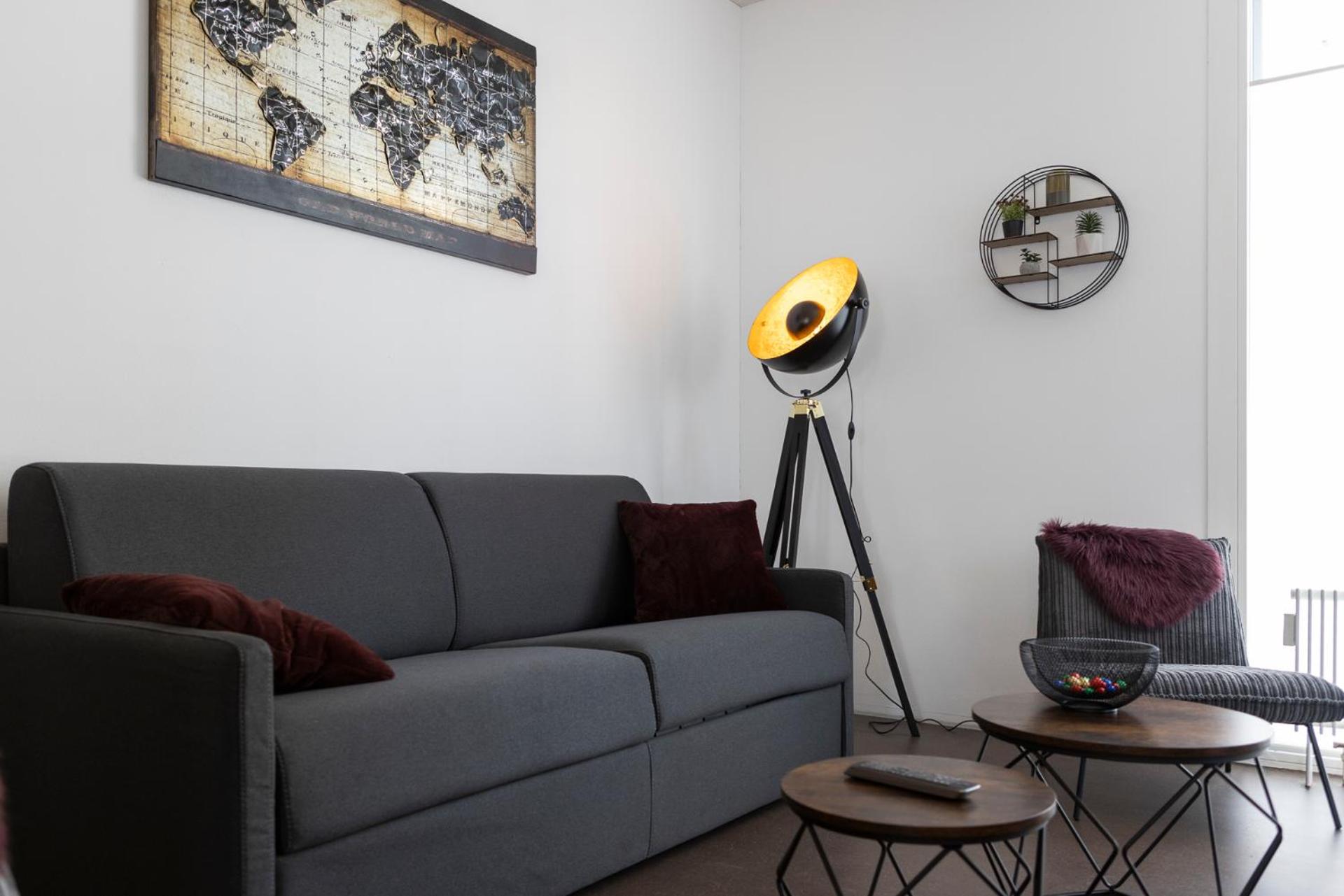 Casa Milla-Zentrales, modernes Loft in Langenthal -am Fluss mit Balkon, Parkplatz und grosser Küche