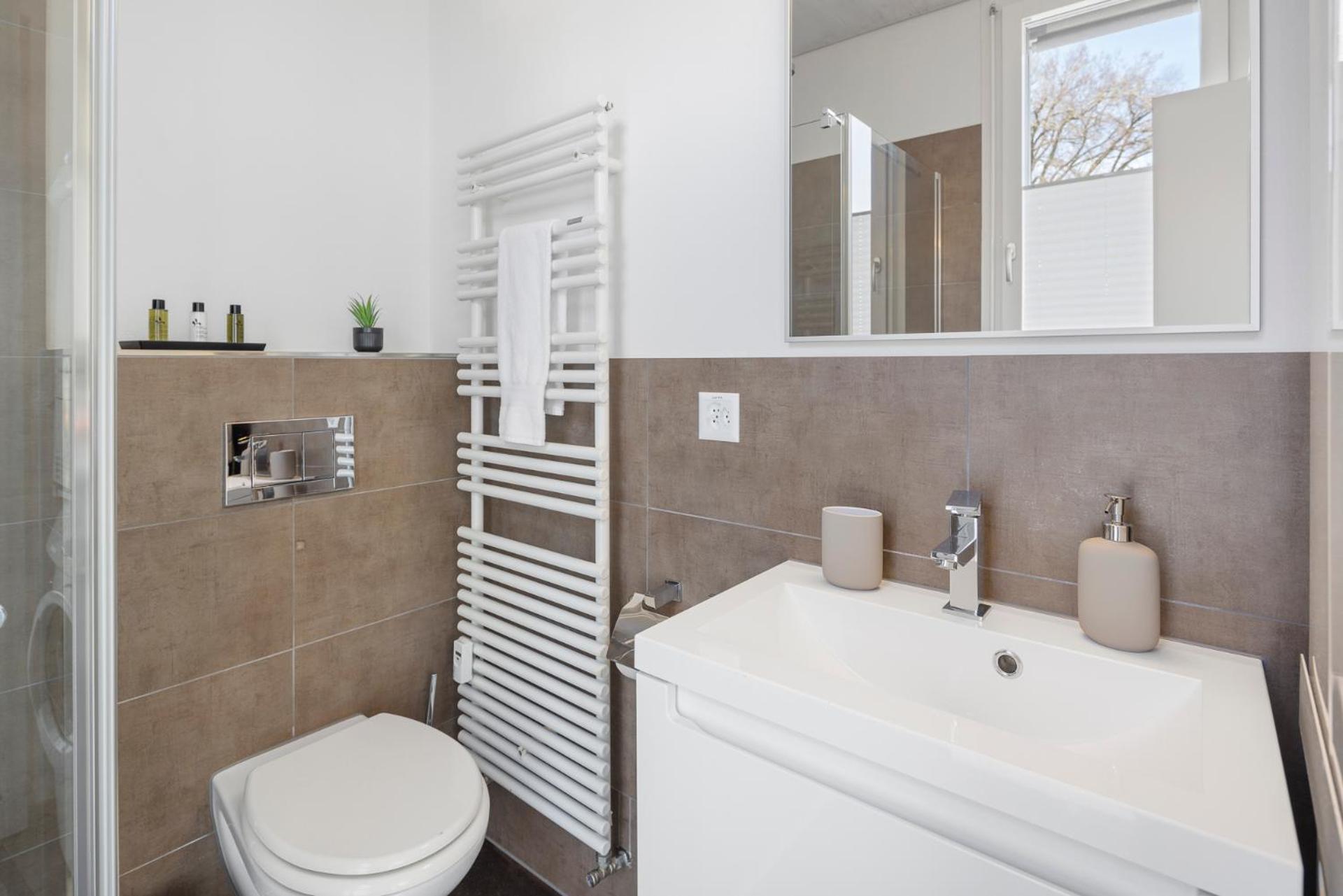 Casa Milla-Zentrales, modernes Loft in Langenthal -am Fluss mit Balkon, Parkplatz und grosser Küche
