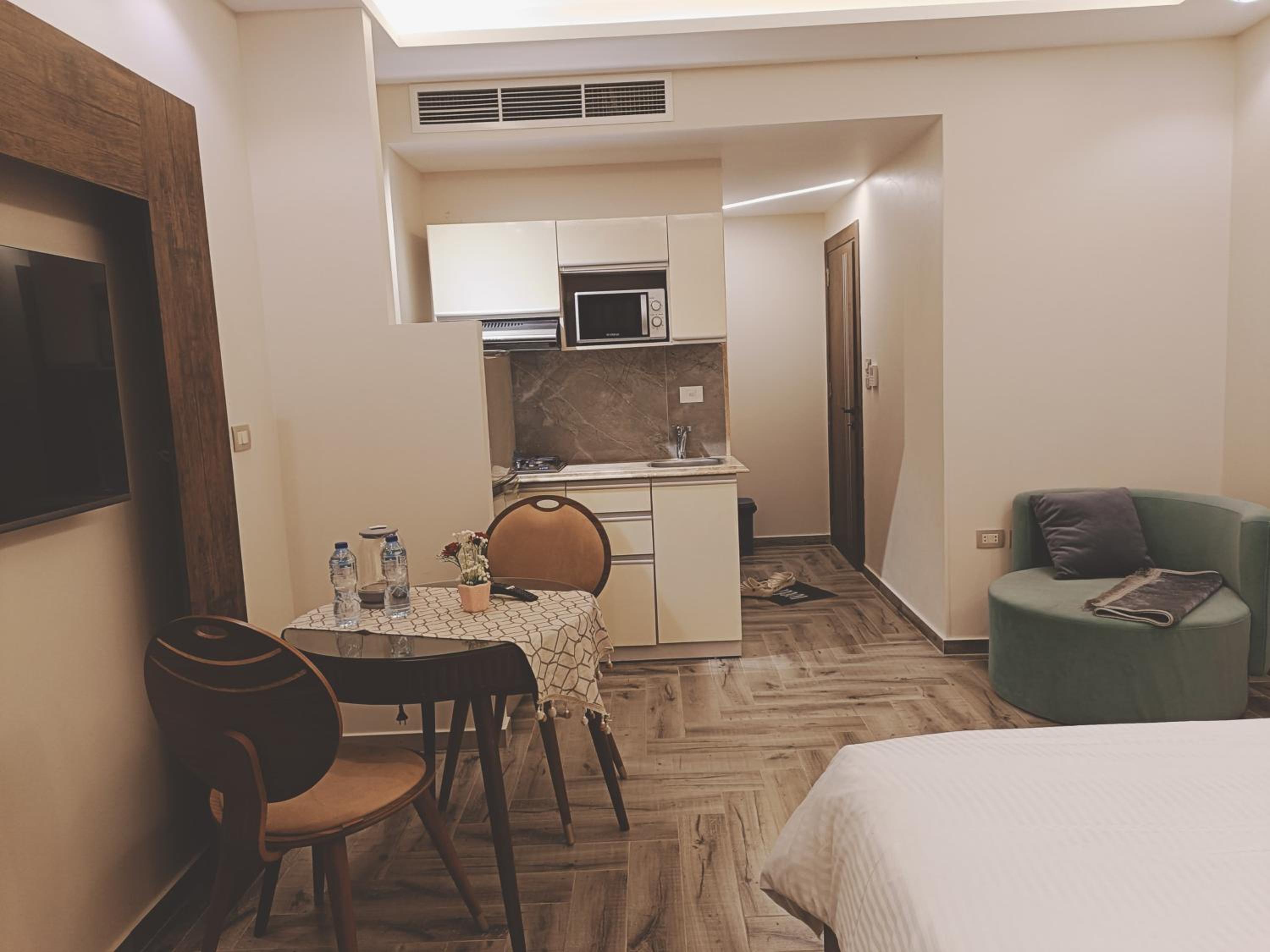Aurora sky view suite