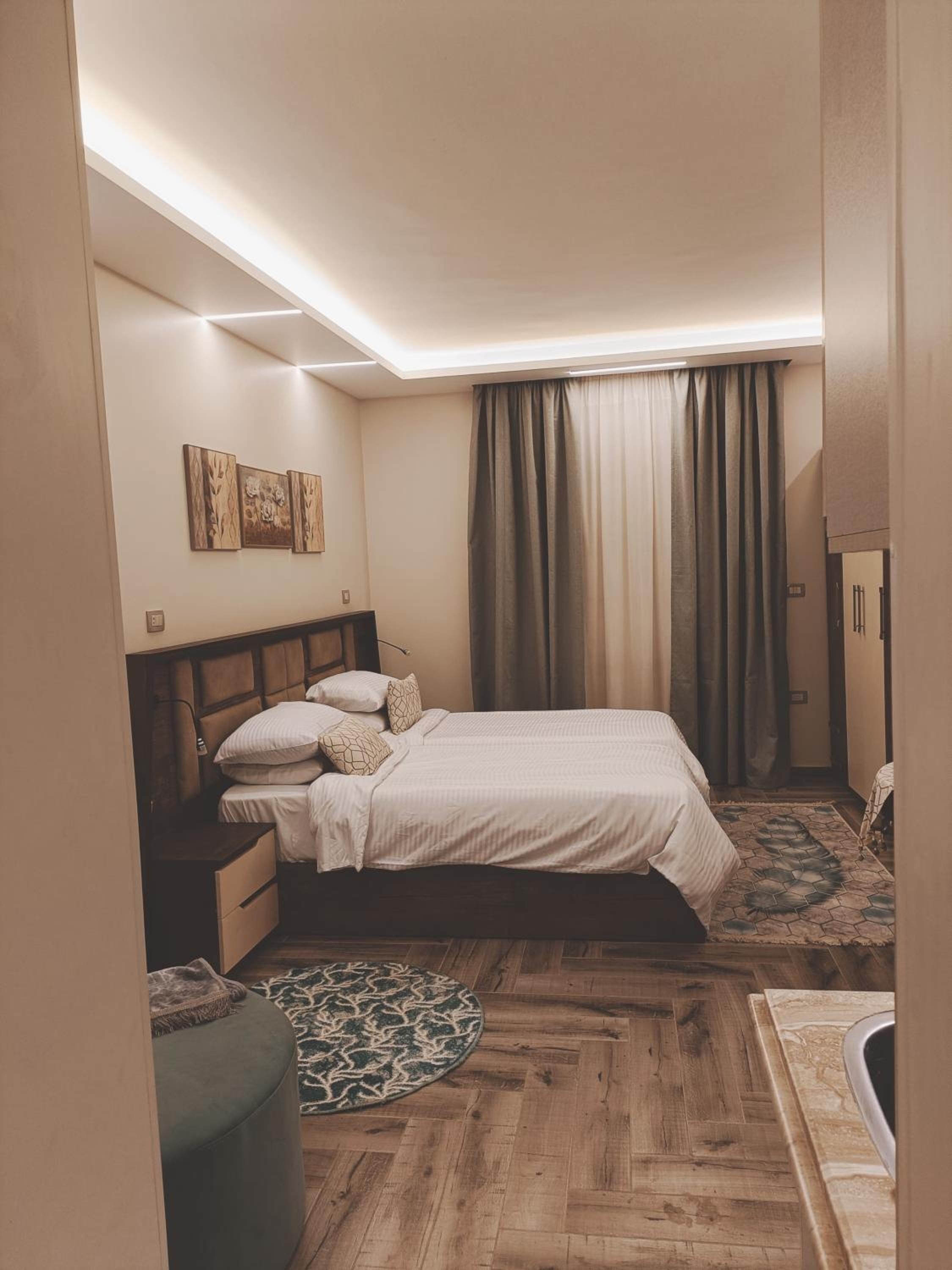 Aurora sky view suite