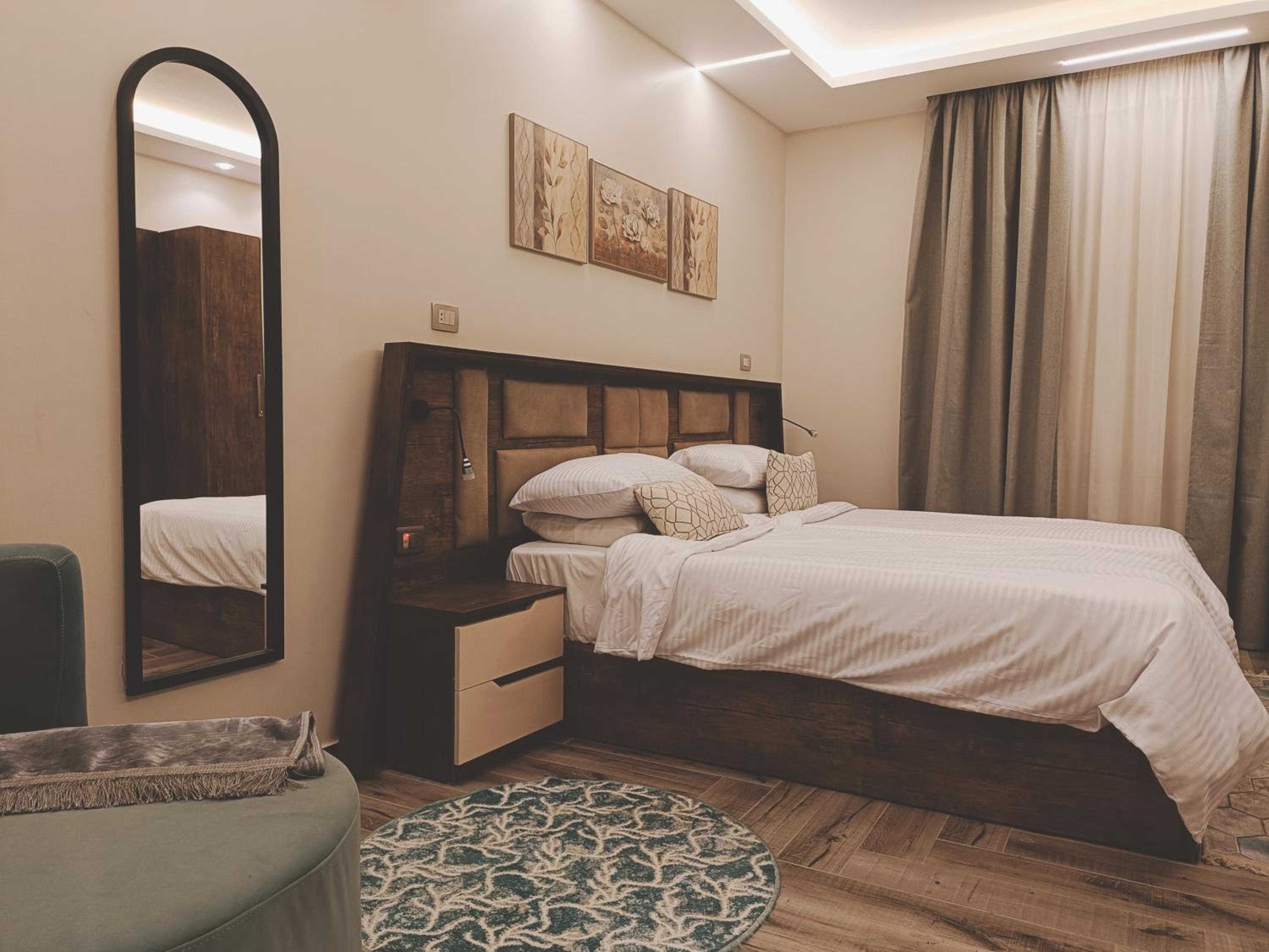 Aurora sky view suite