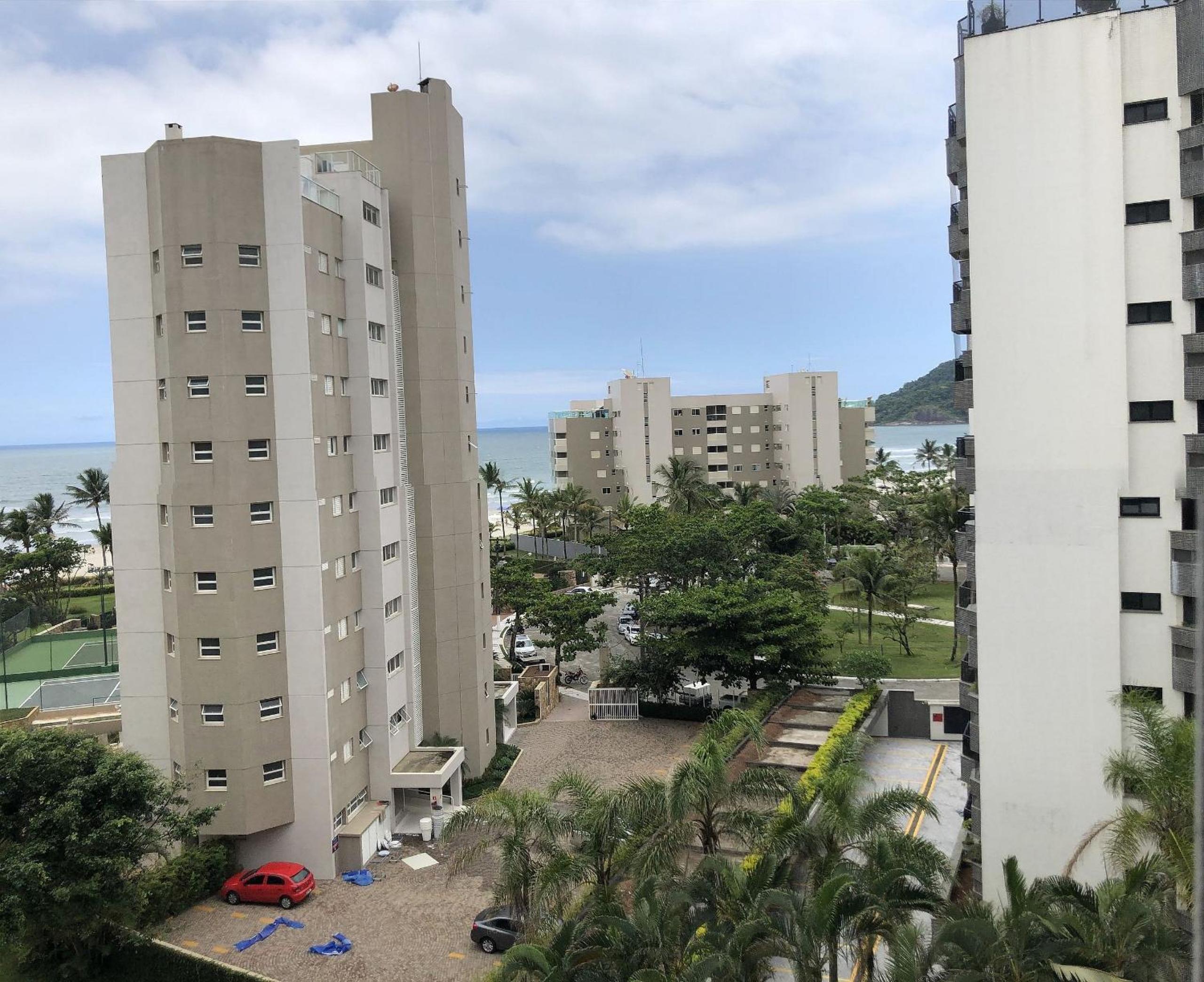 Riviera: M3 Kingston Town 61, beach front