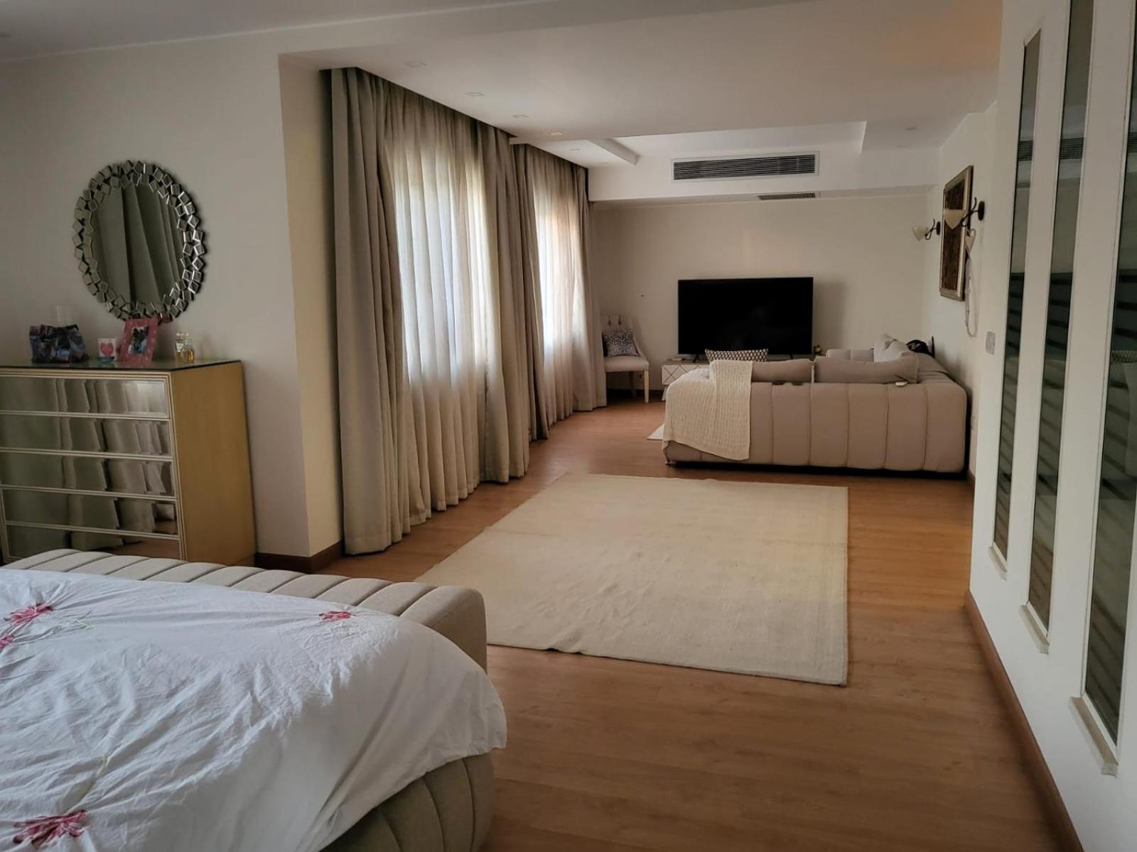 five chambers Villa in compound infront of Egypt Mall