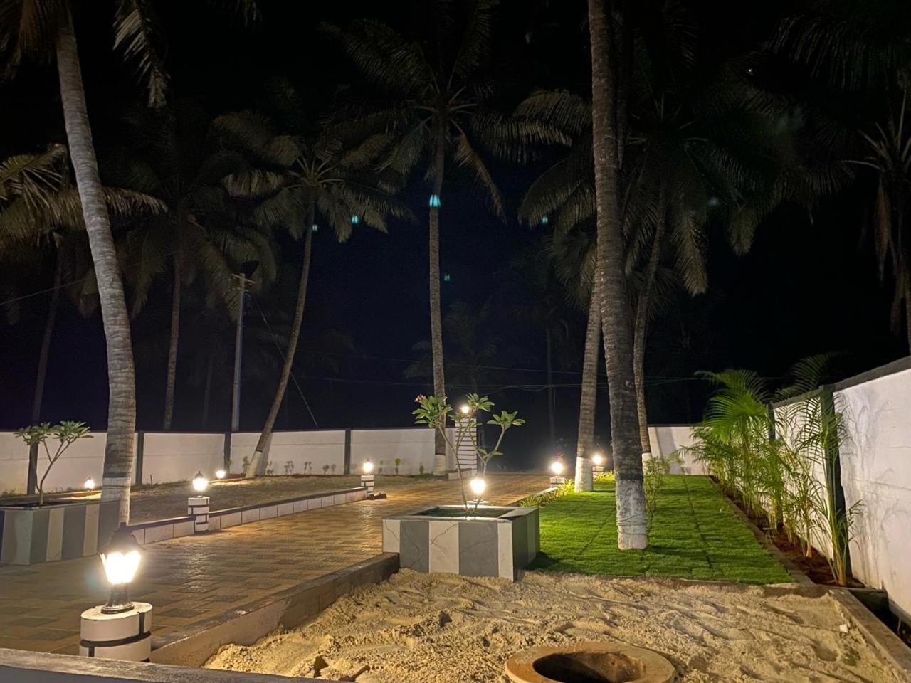 Rock n Ocean1, beach villa view 3