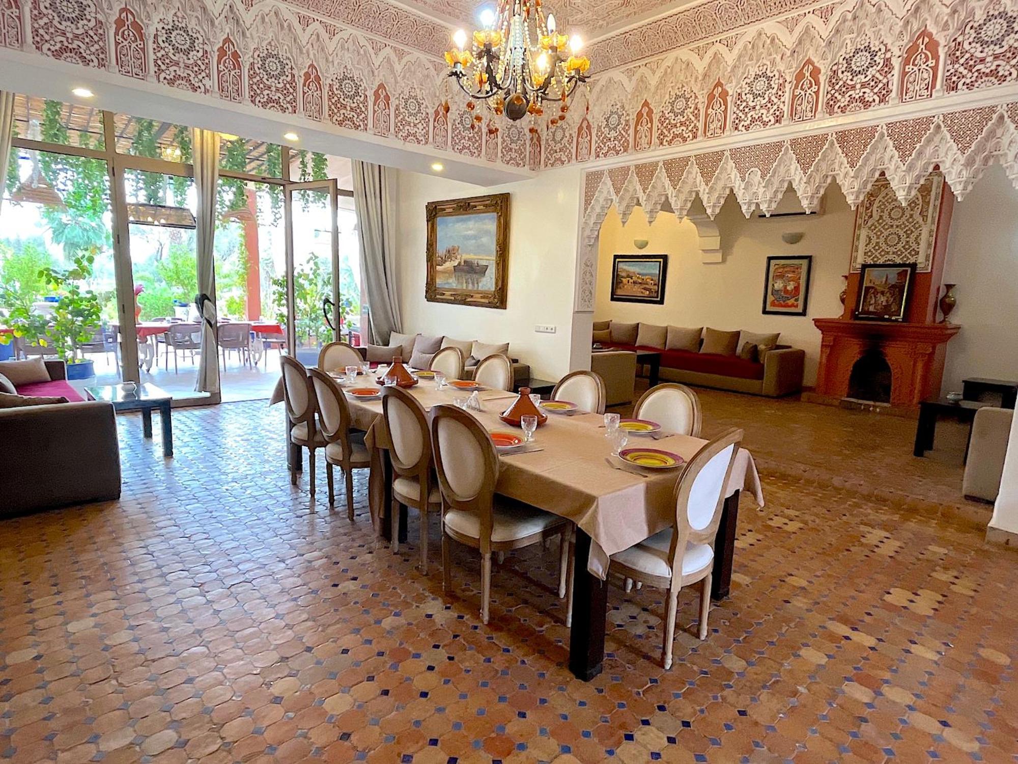 dining