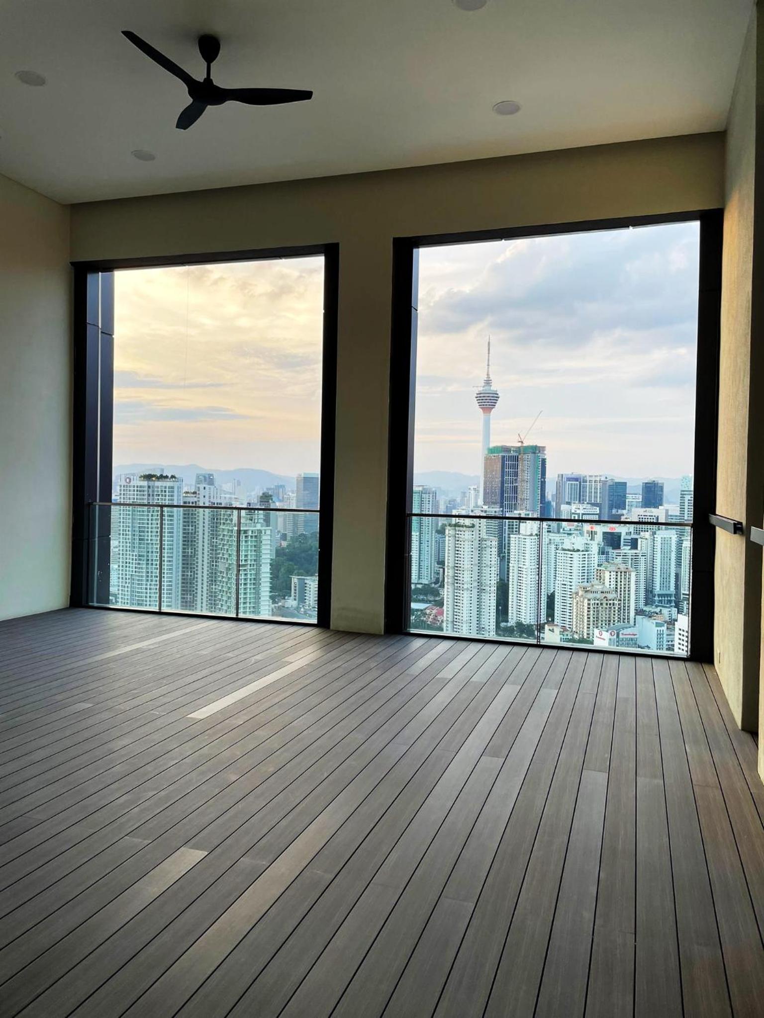 Rooms with KLCC and KL Tower view by Yee
