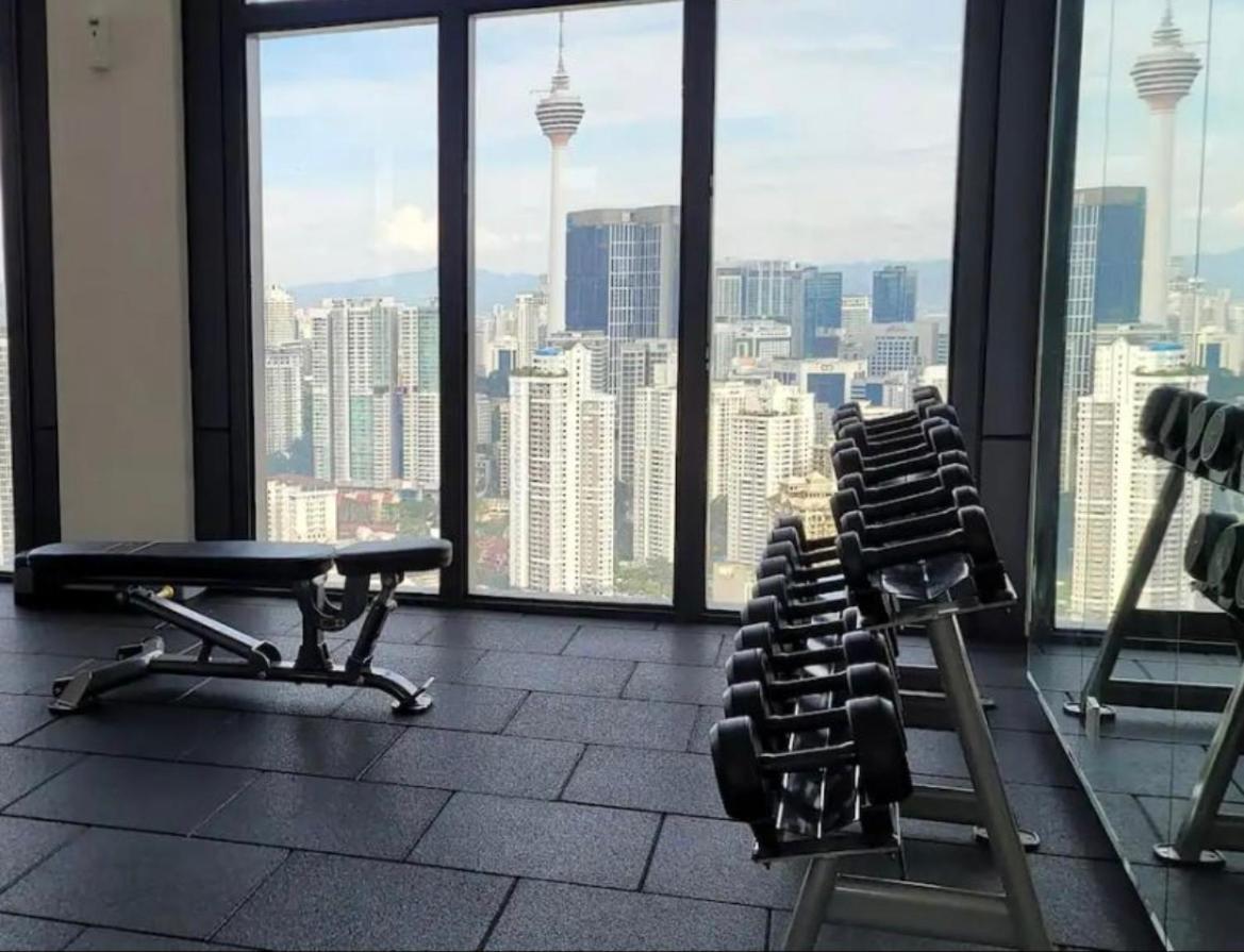Rooms with KLCC and KL Tower view by Yee