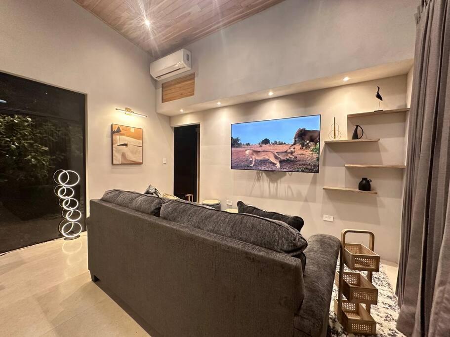 GoldenView+ Aire acondicionado+Jacuzzi (a 15 km de Monteverde)