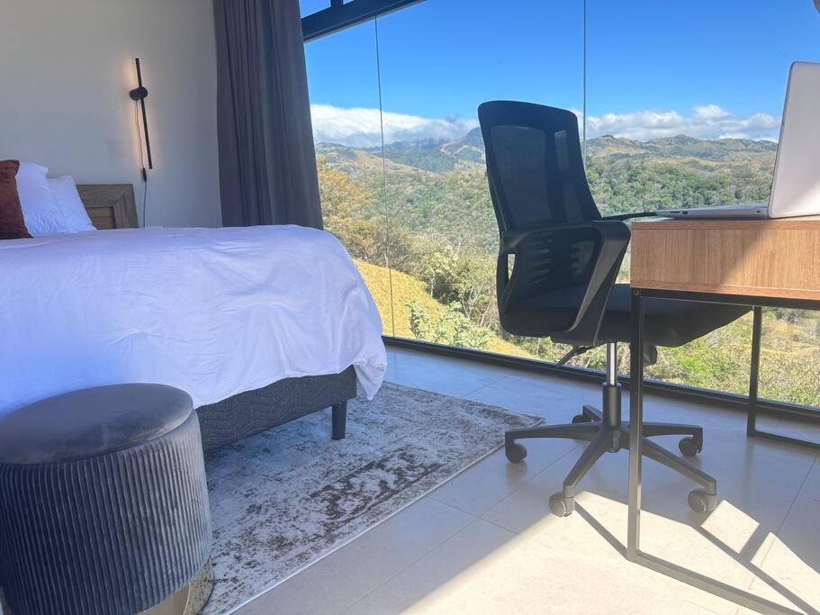 GoldenView+ Aire acondicionado+Jacuzzi (a 15 km de Monteverde)