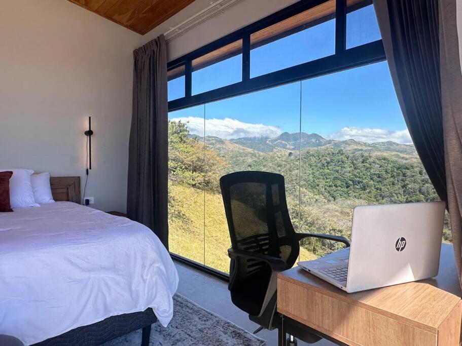 GoldenView+ Aire acondicionado+Jacuzzi (a 15 km de Monteverde)