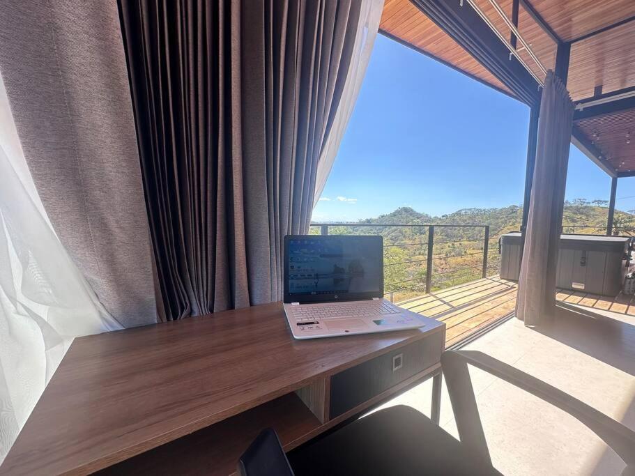 GoldenView+ Aire acondicionado+Jacuzzi (a 15 km de Monteverde)