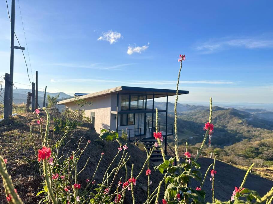 GoldenView+ Aire acondicionado+Jacuzzi (a 15 km de Monteverde)