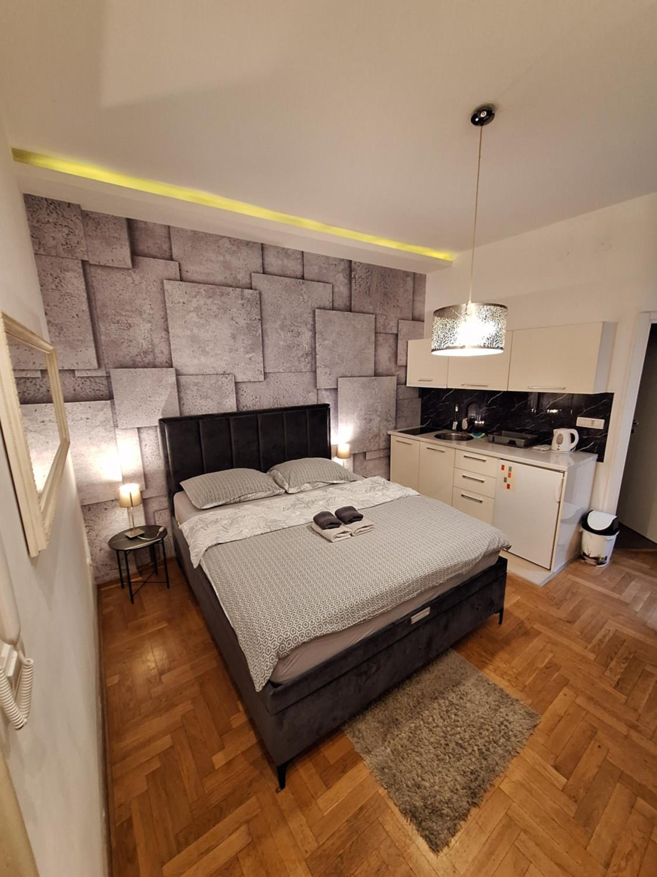 SQUARE M. view 2