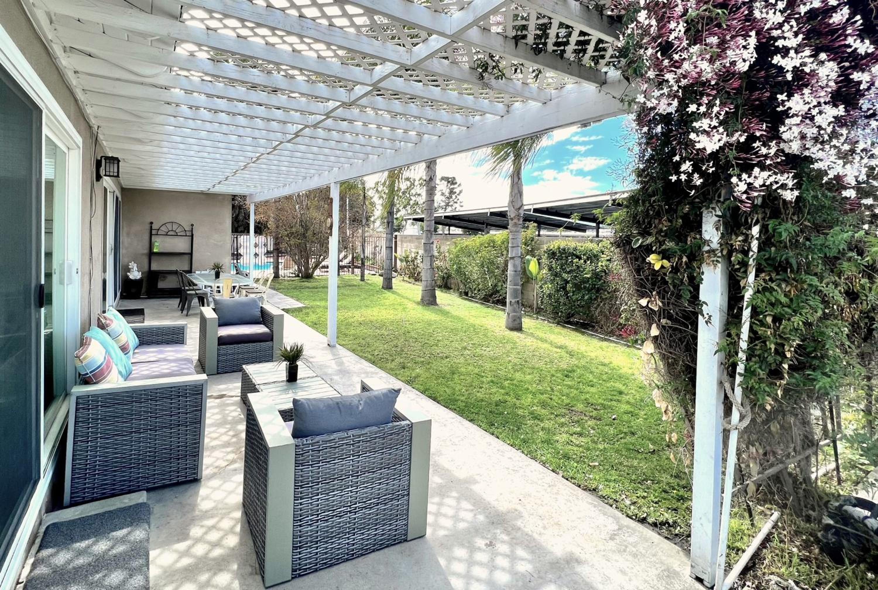 Hotel Disneyland Paradise 6 Bedroom 4 Bathroom Pool Spa Games