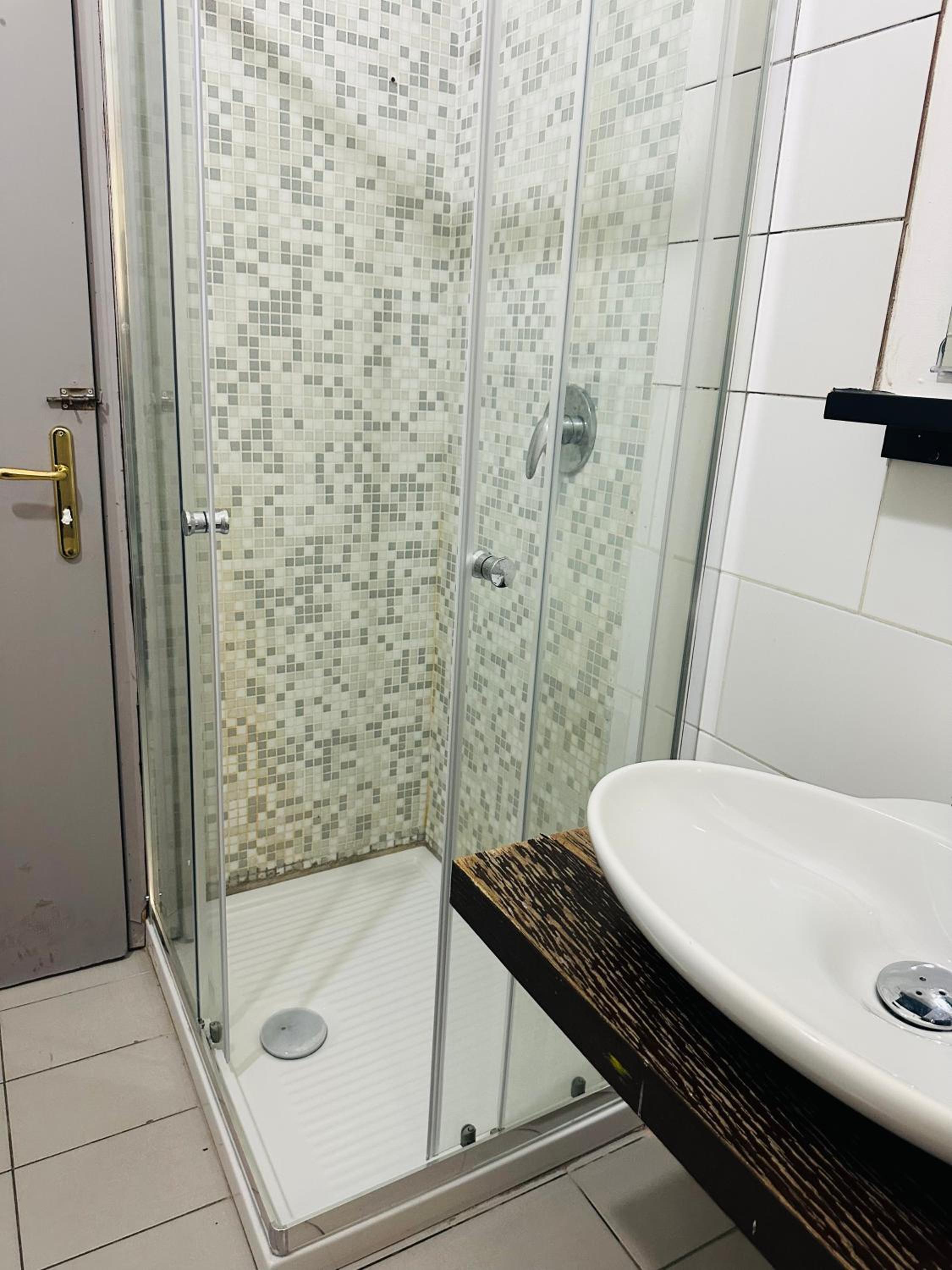 Sina Rent Room