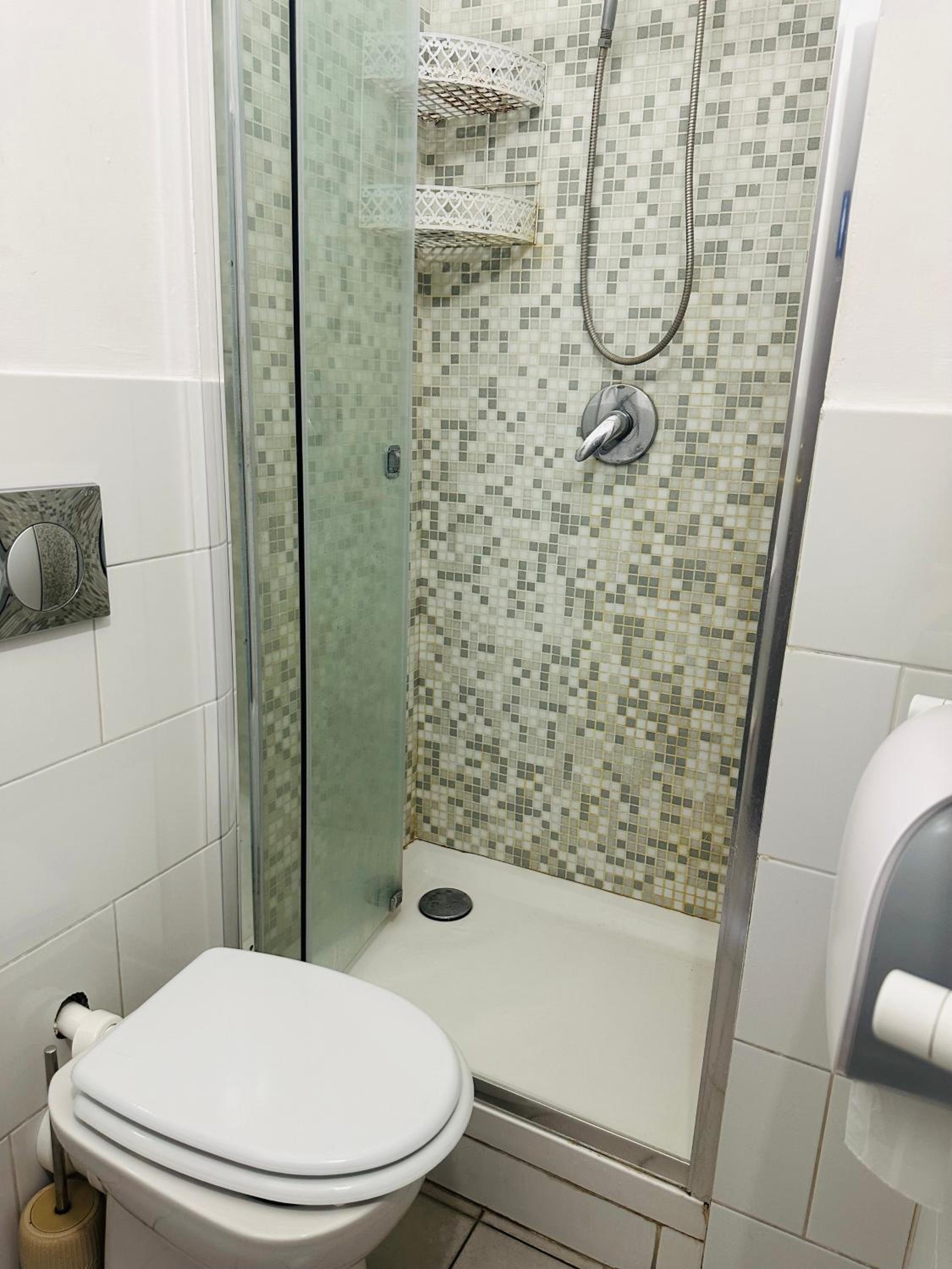 Sina Rent Room
