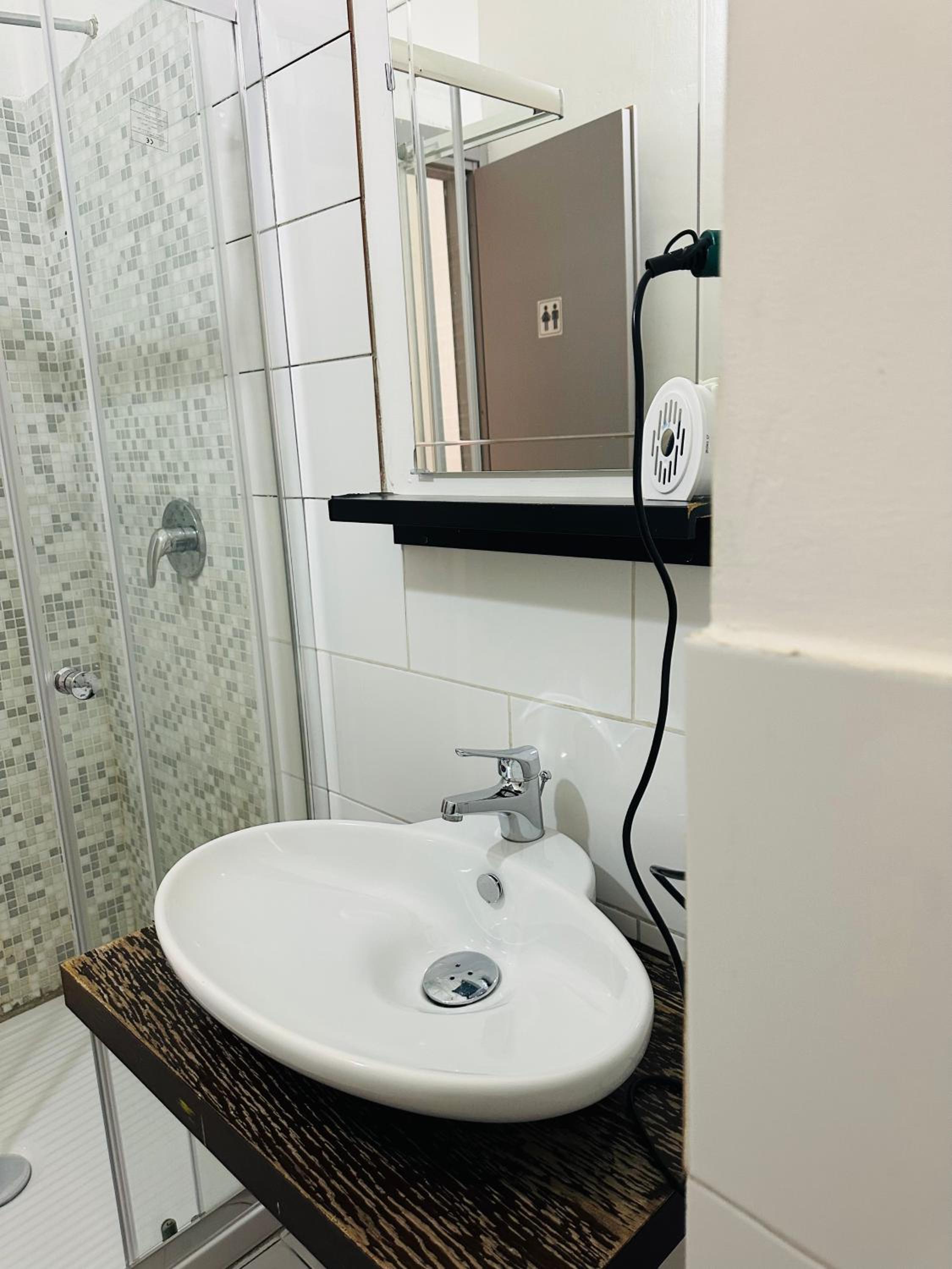Sina Rent Room