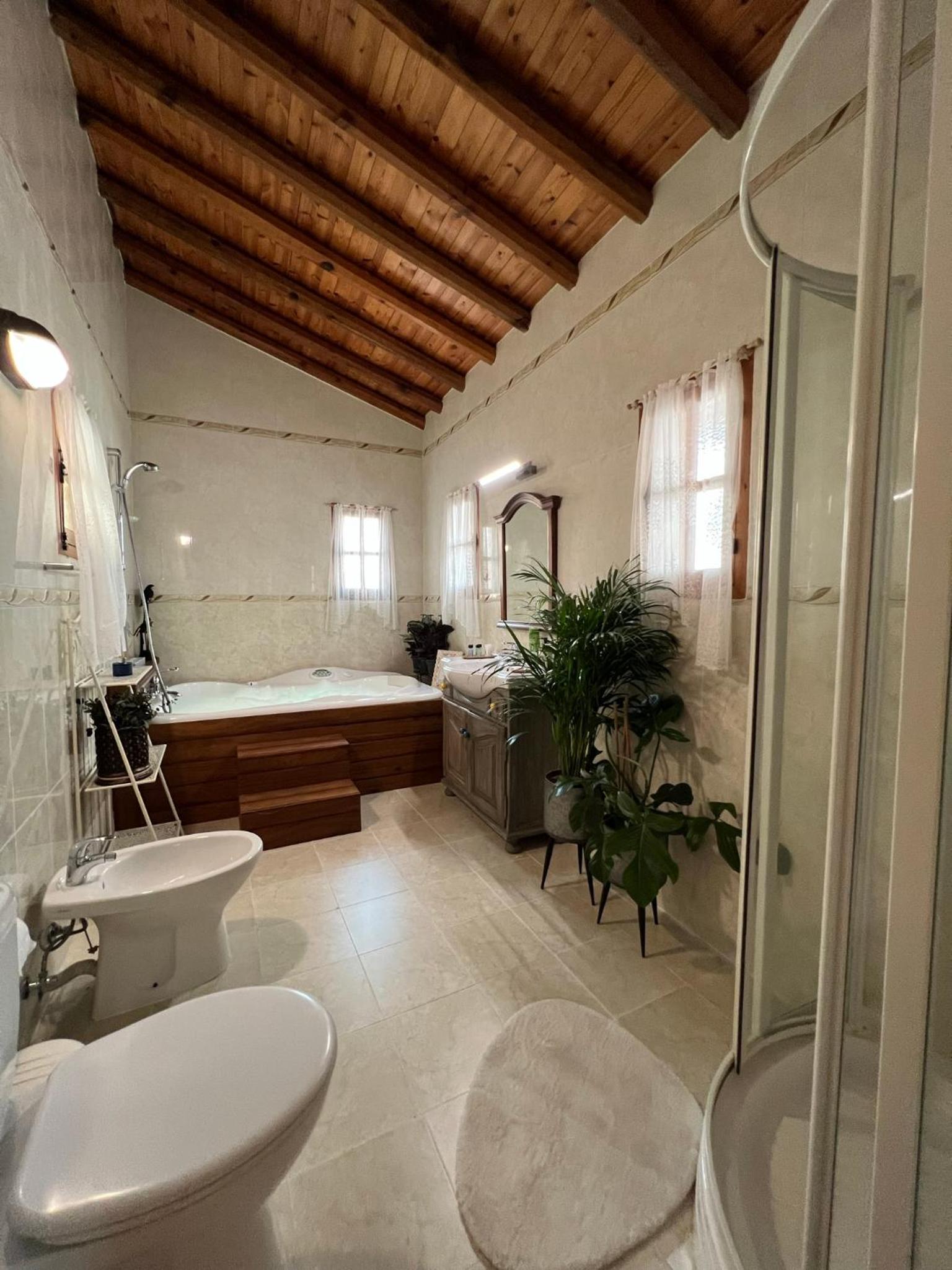 Florence Dreaming House