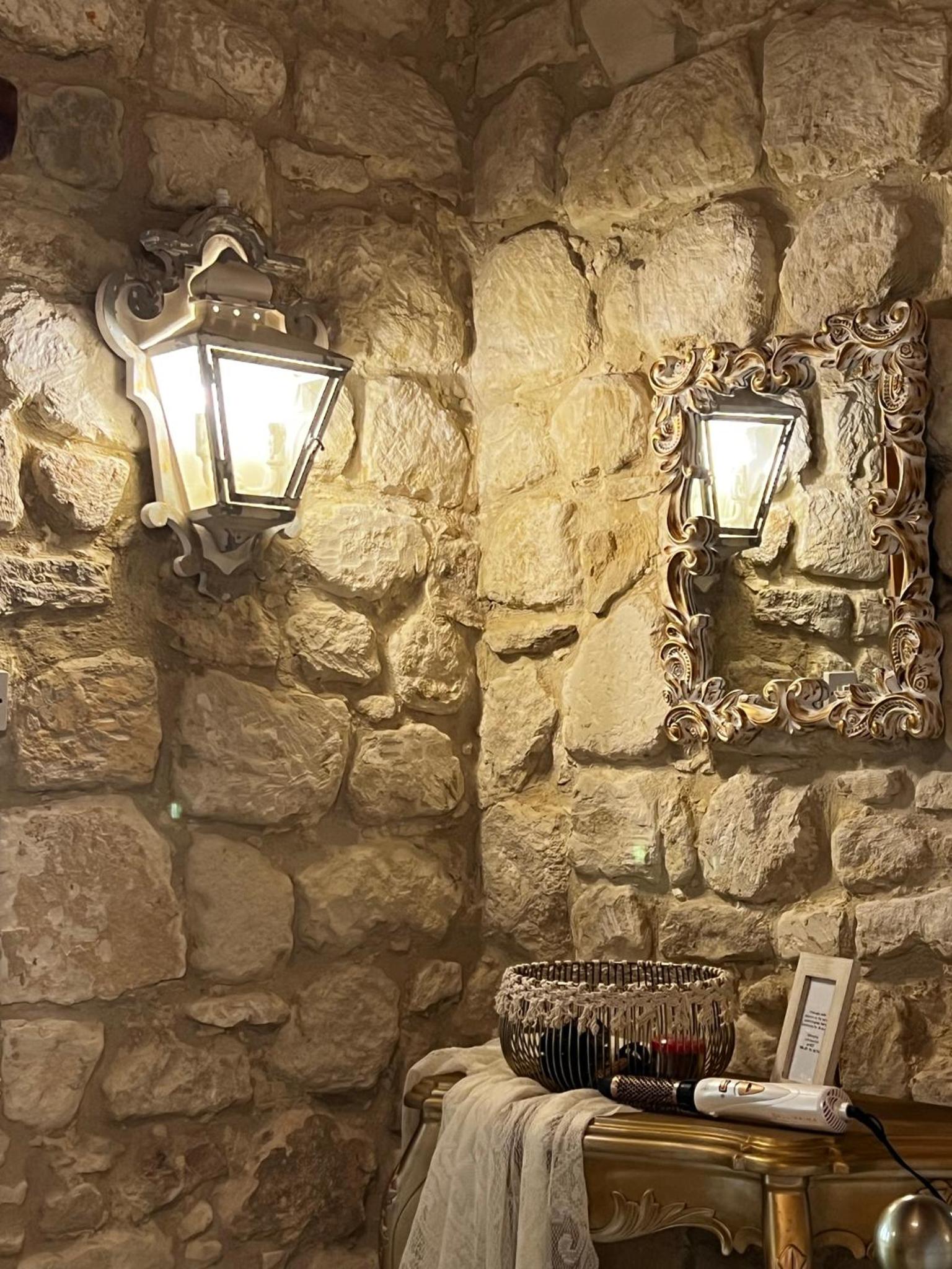 Florence Dreaming House